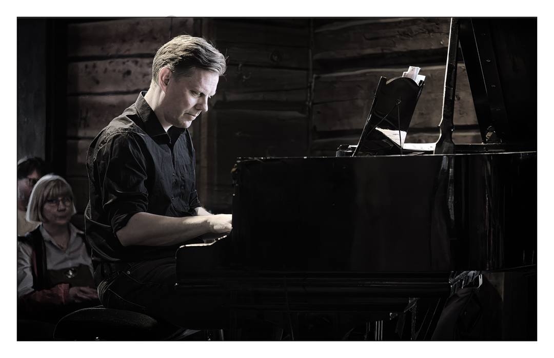 Aki Rissanen - NEW VIDEO 'No Regretz' The song only... | Facebook