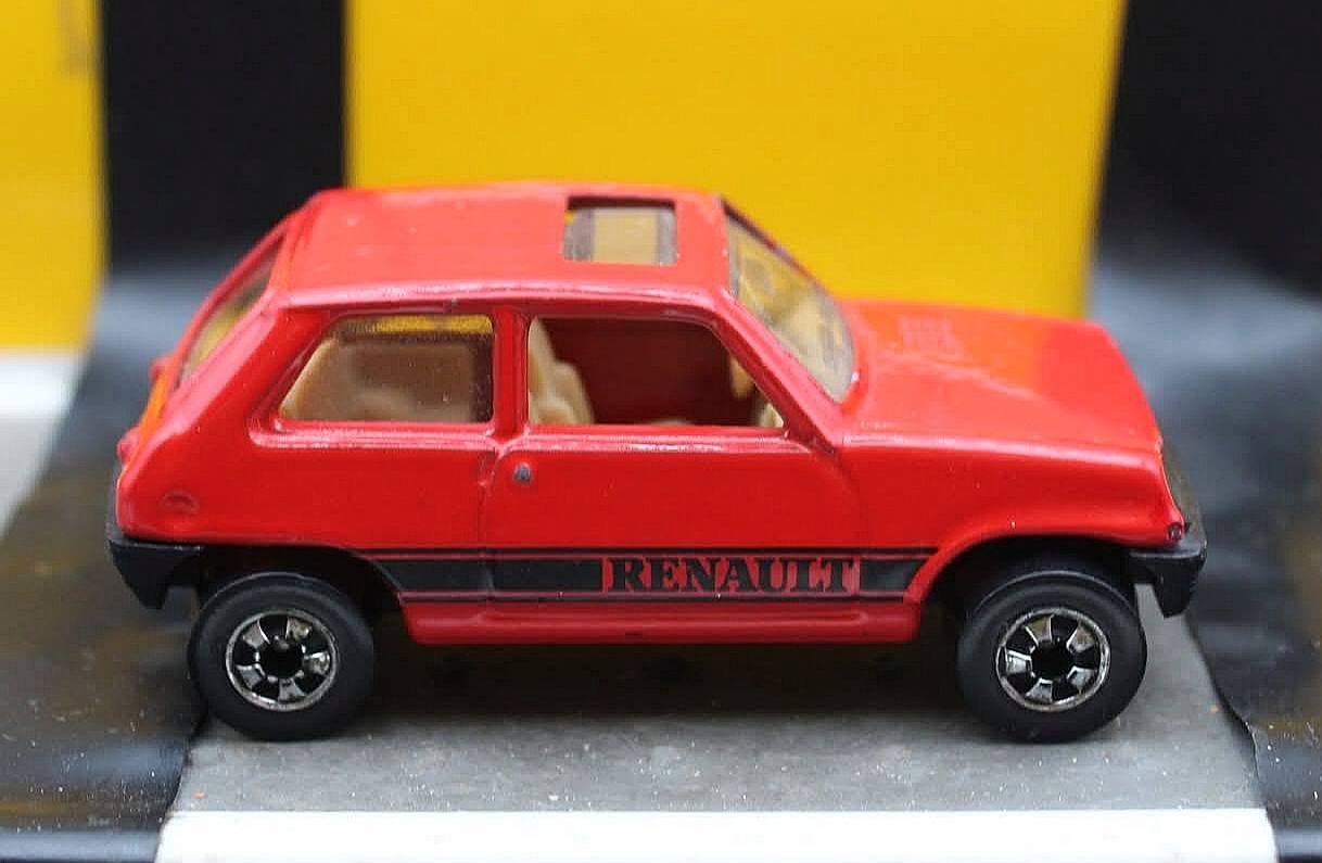 CIJ No 3/92 Europarc Renault Estafette Microcar In Its Original