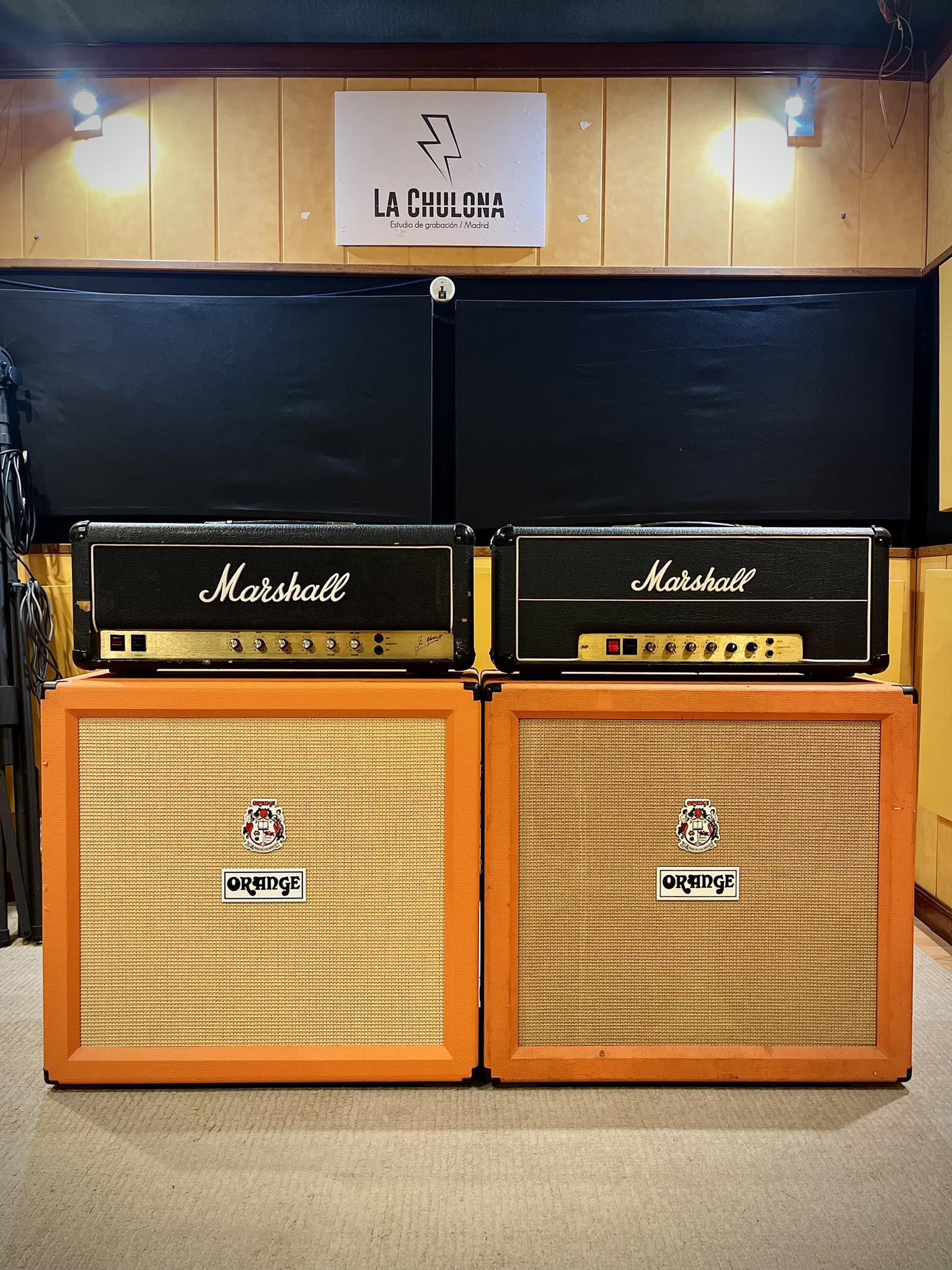 Are British V30s in the Marshall PPC212?