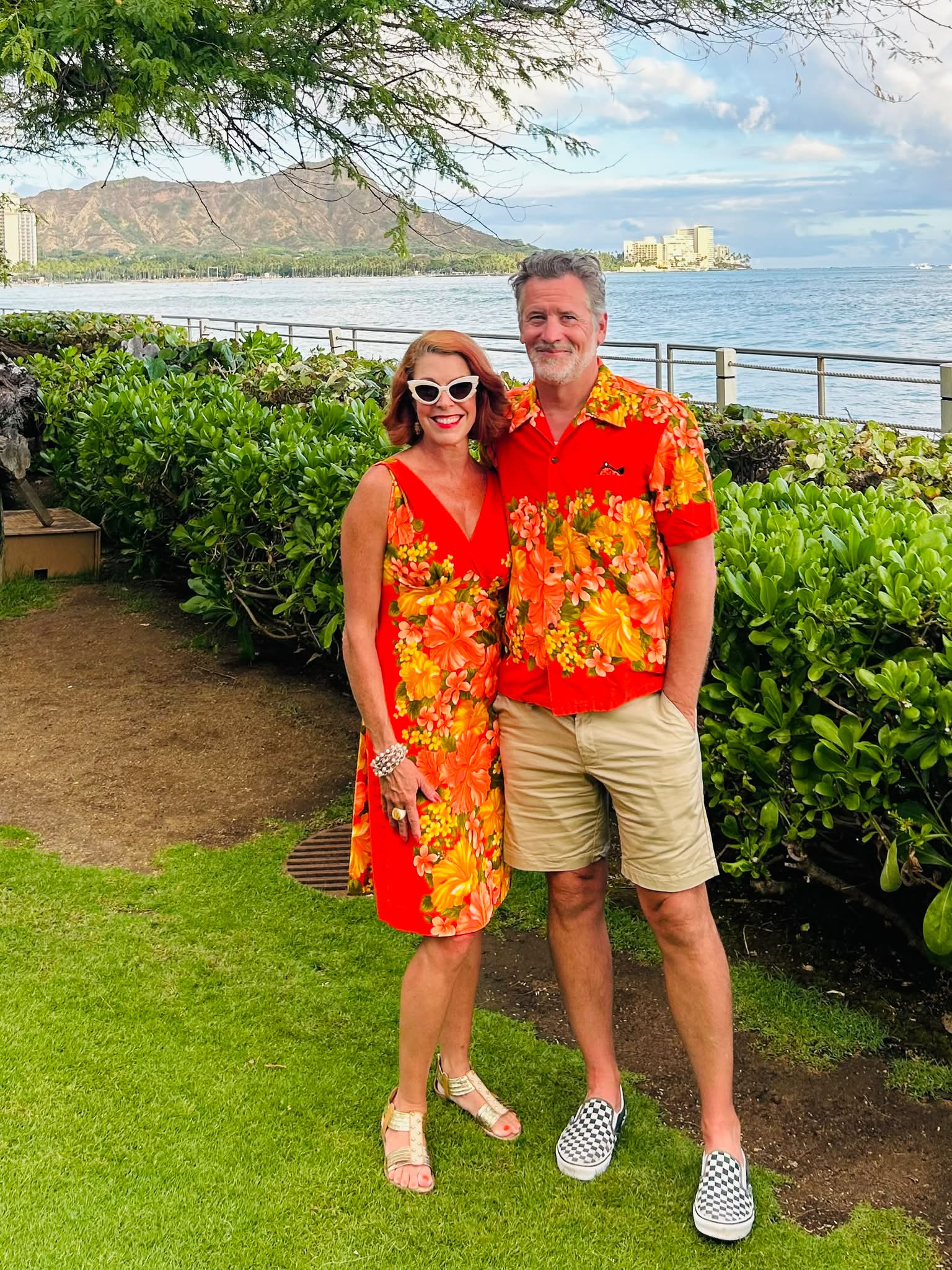 matching hawaiian shirt and dress Couples Outfits Couples Long Hawaiian Shir Suitable for beach parties All Matching Outfits  Ninth