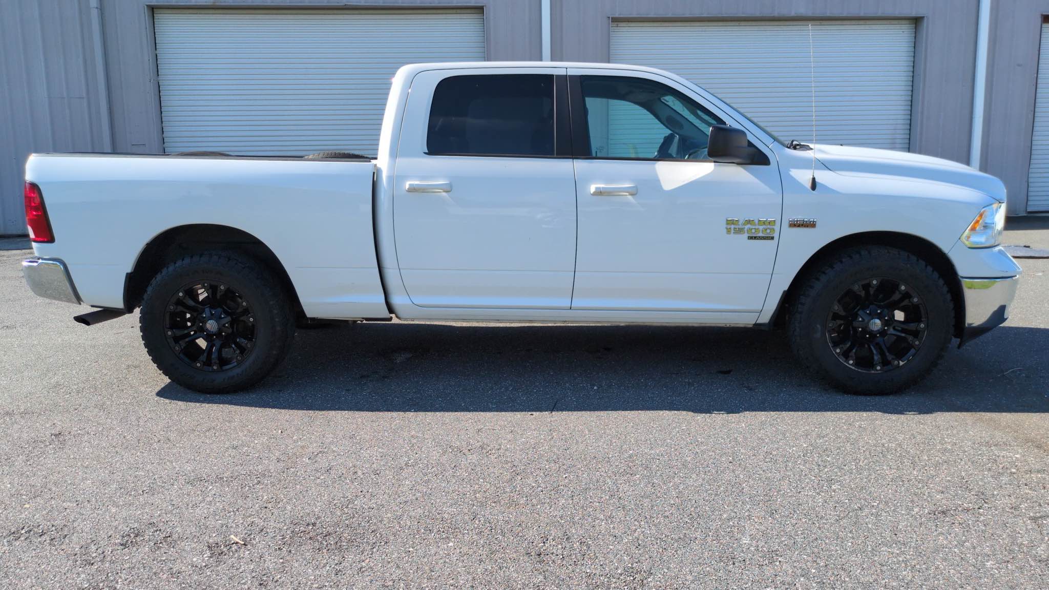 MotoShield Pro Premium Professional 2mil Precut Ceramic Window Tint Film for 2009-2018 Dodge Ram 1500 Crew Cab Front Windshield 70