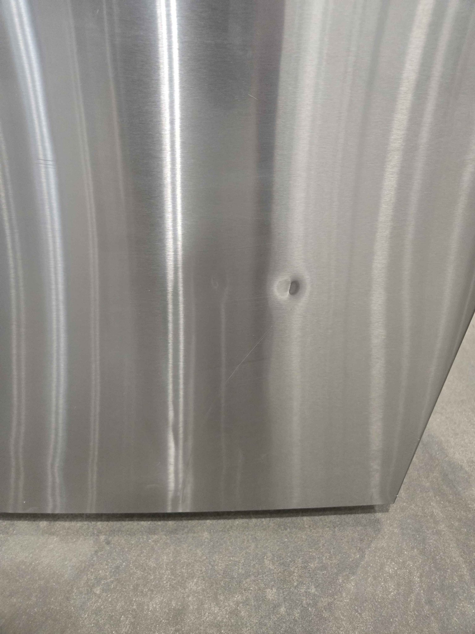 New never been used display model. Has scratches and a small dent