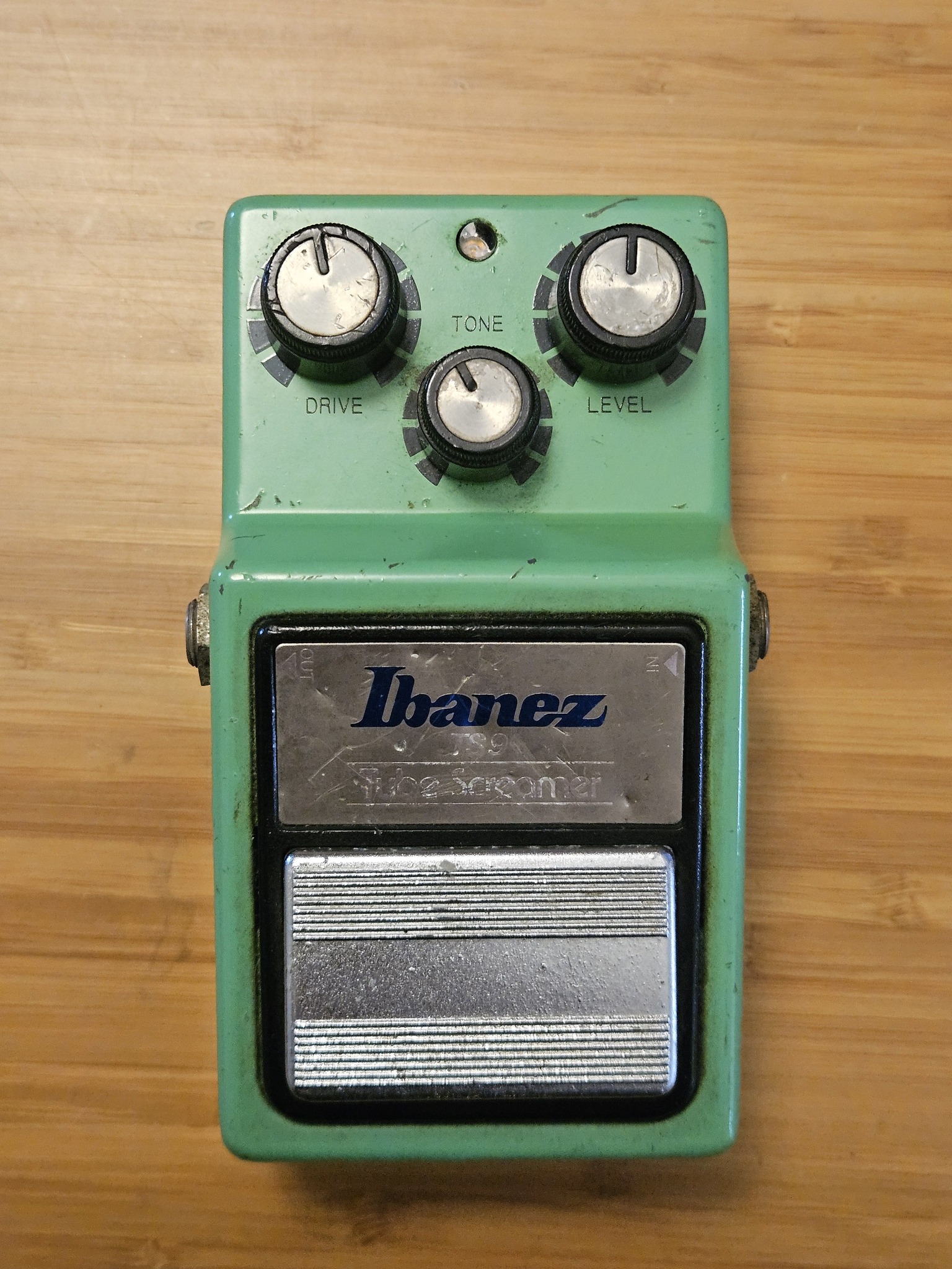 1984 Ibanez TS9 pedal still functions with holy grail chip