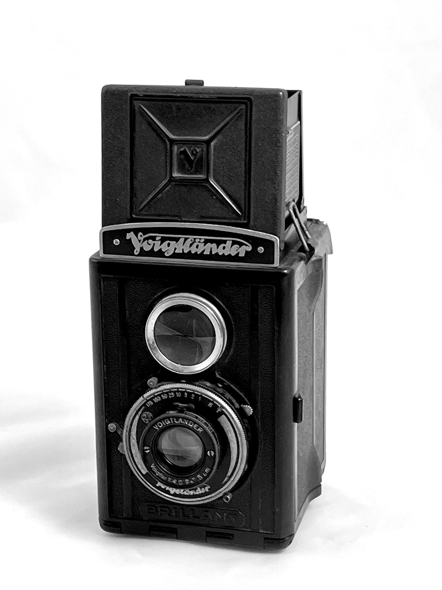 Voigtlander Brillant twin lens reflex camera review