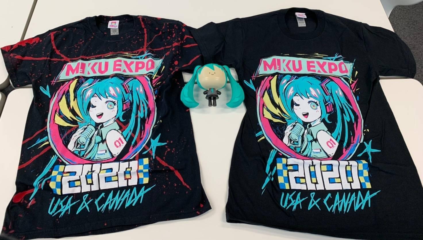 OMOCAT x hololive English collection is now available. #holoMyth