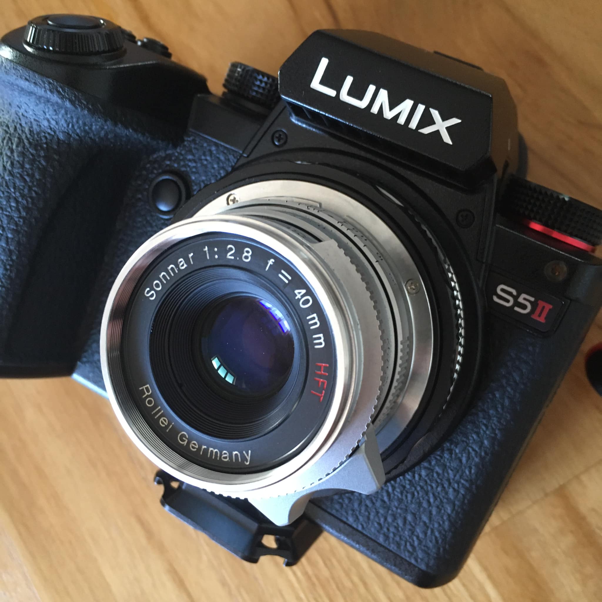 Rollei 35SE HFT Sonnar 40mm f2.8 lens photo