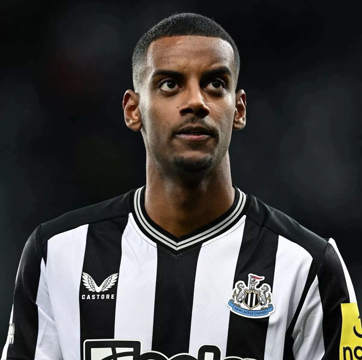 Football Gold - 🚨BREAKING: Alexander Isak and Arsenal have... | Facebook
