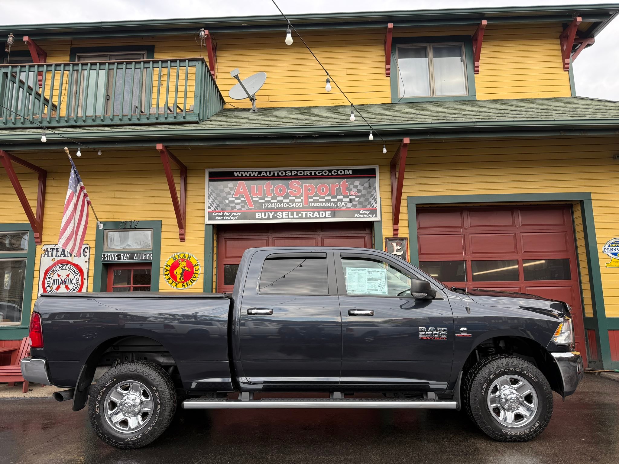 2010 Dodge Ram 1500/2500/3500 Truck (Gas Engine) Owner's Manual - Original Operator Guide Book
