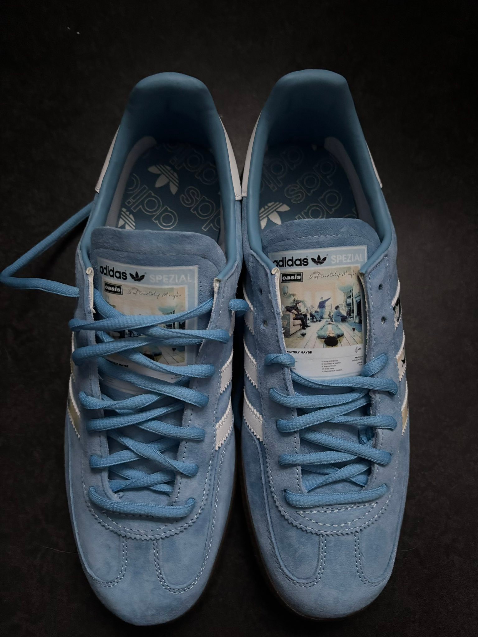 Custom Oasis trainers by sneak custom trainers, they