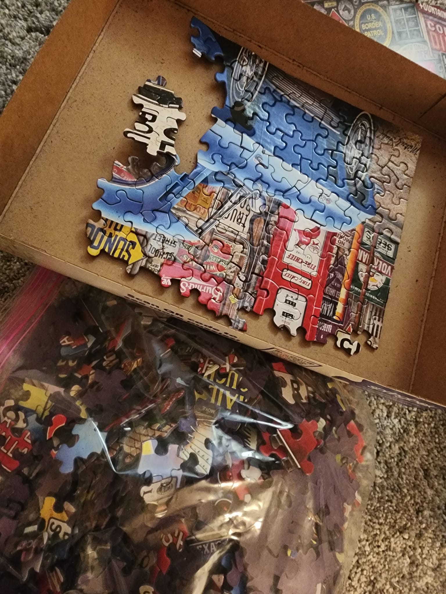 Damaged Box: THOMAS McKNIGHT 1000-piece Puzzle