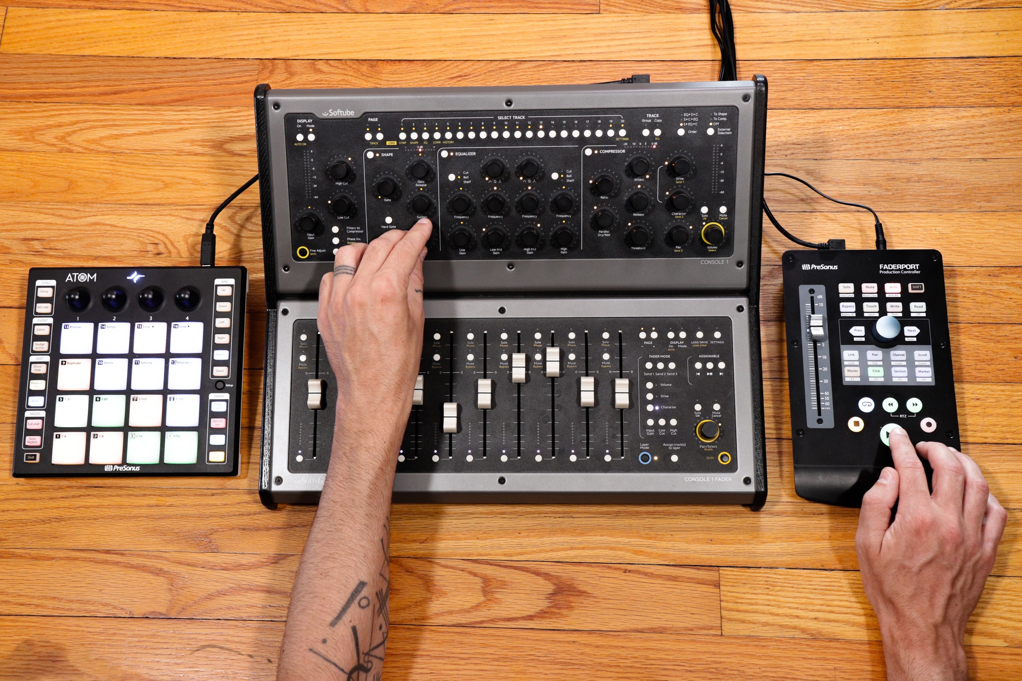 Softube One And 1 Makes Perfection If You Re A Studio One User Searching For A Way To Improve Your Workflow Look No Further Console 1 Can Help You Mix Better And facebook