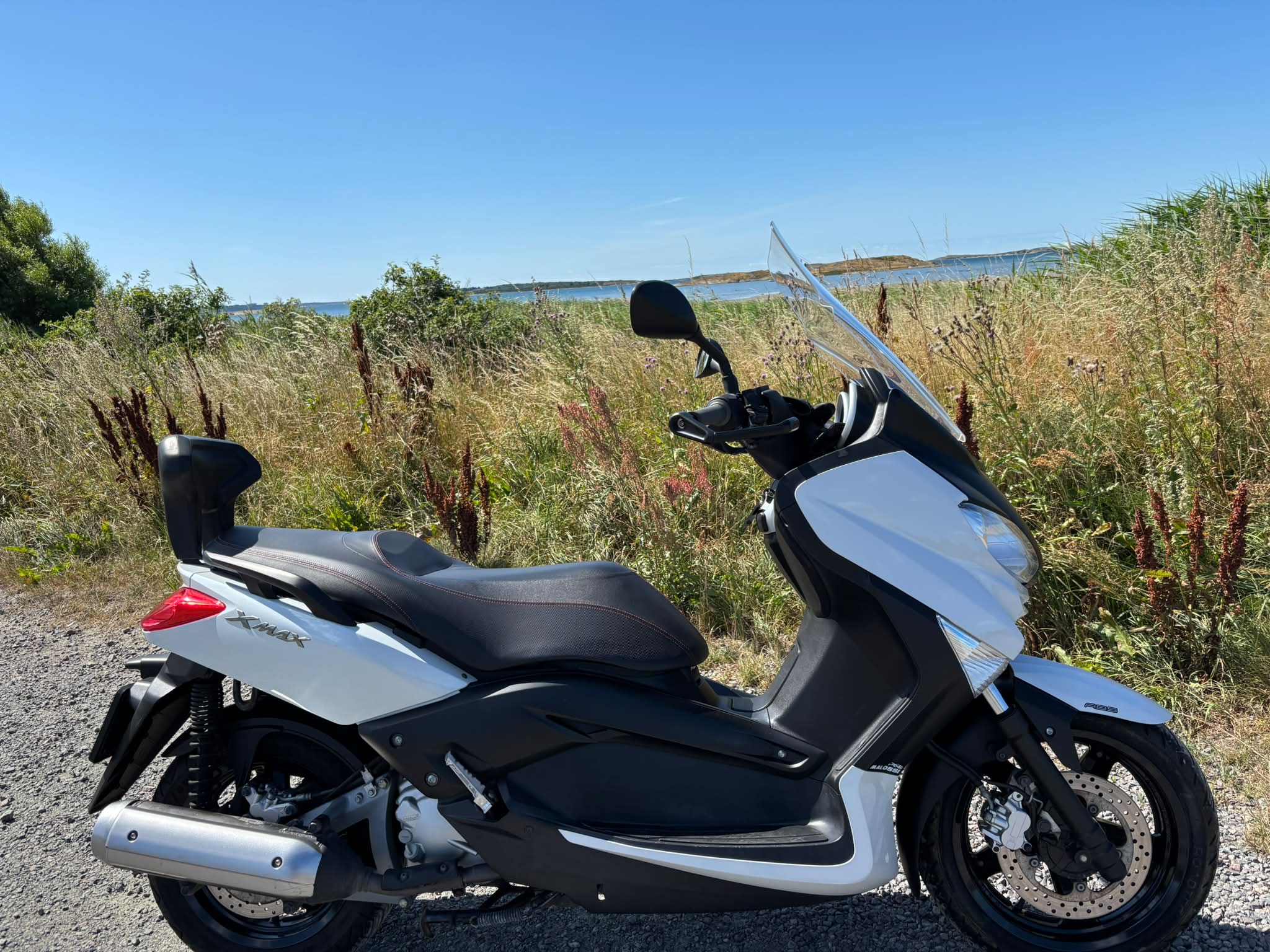 Rider at 69 switches from FJR1300 to Yamaha XMAX for easier handling