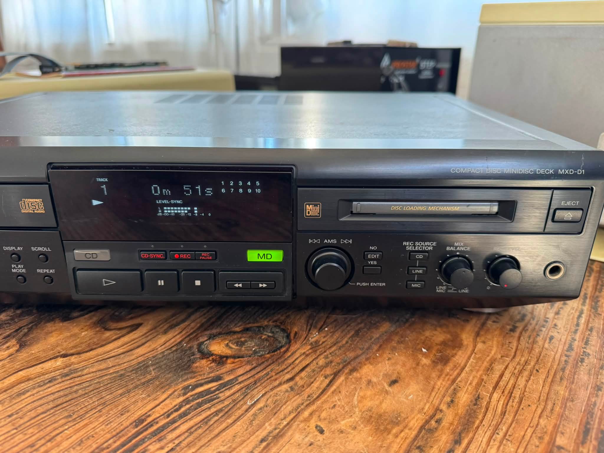 Yamaha MDX-E100 won't read original discs