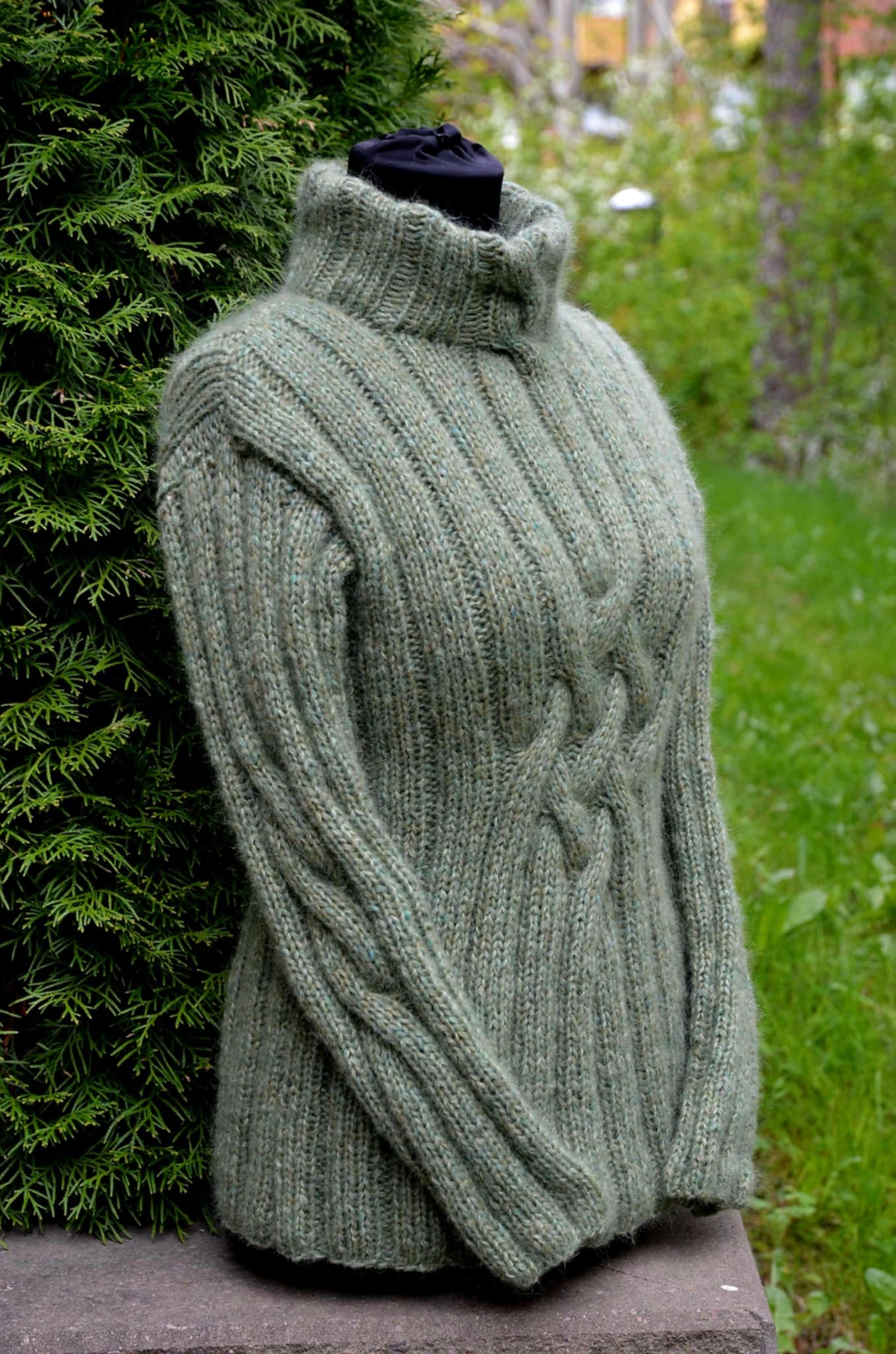 Finally finished my version of the Spot Sweater designed by Anne 