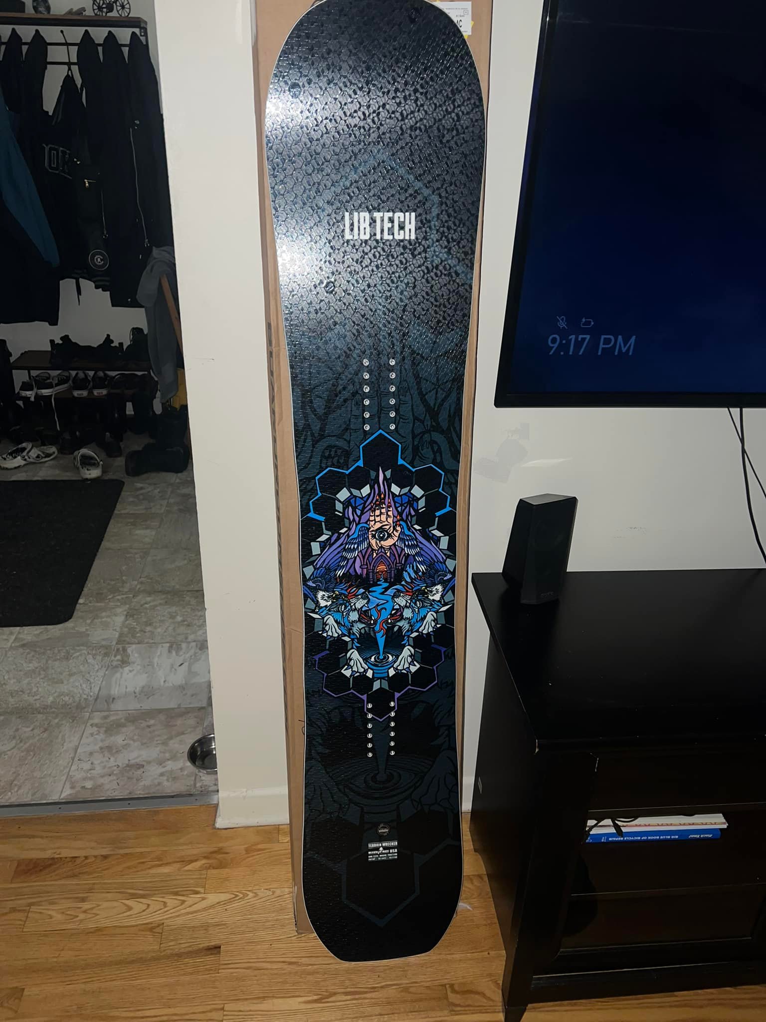 Lib Tech Wrecker snowboard with Fix peak bindings?
