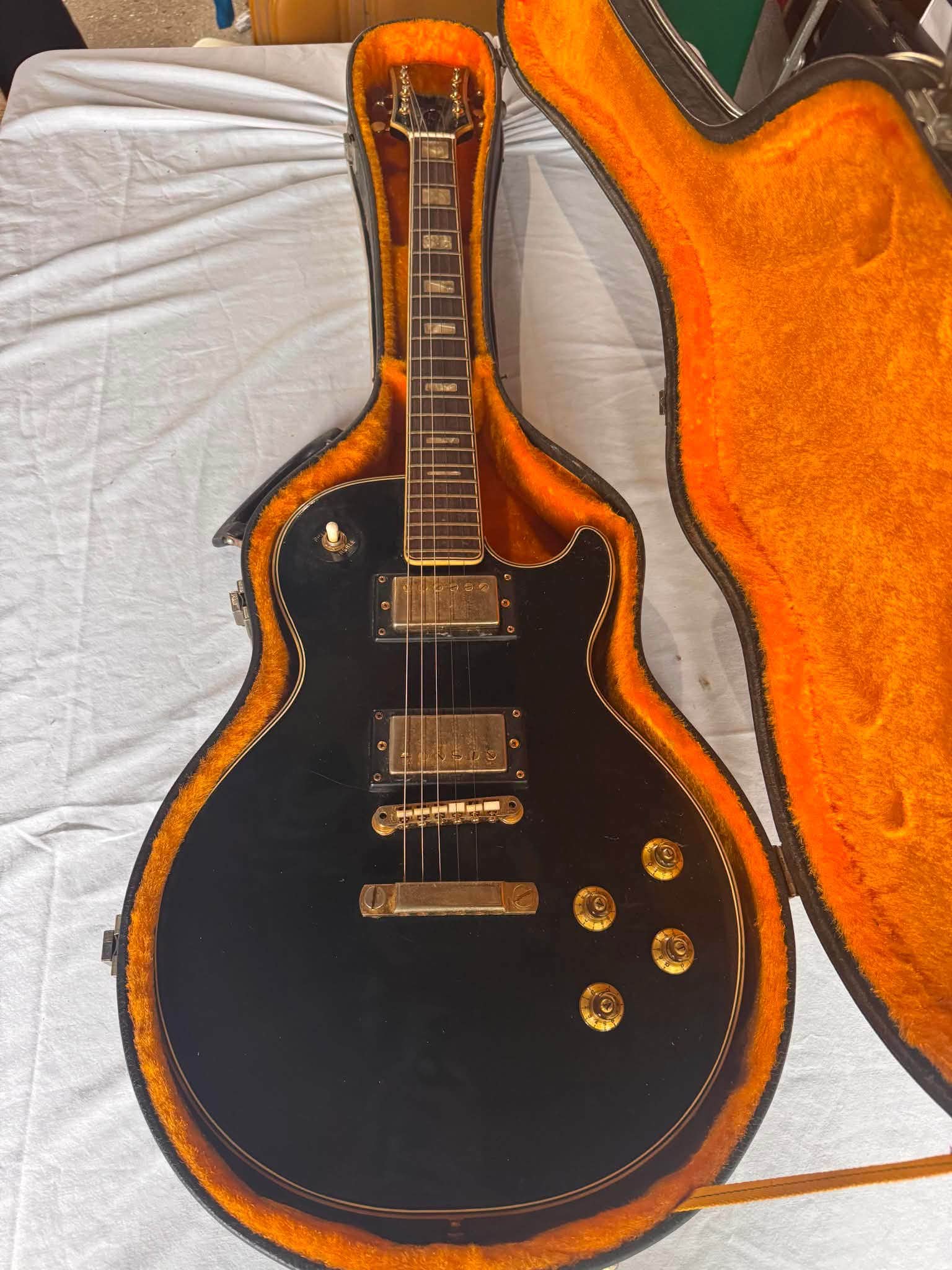 Picked this beauty up at the weekend 70's Yamaha SL430 Studio Lord