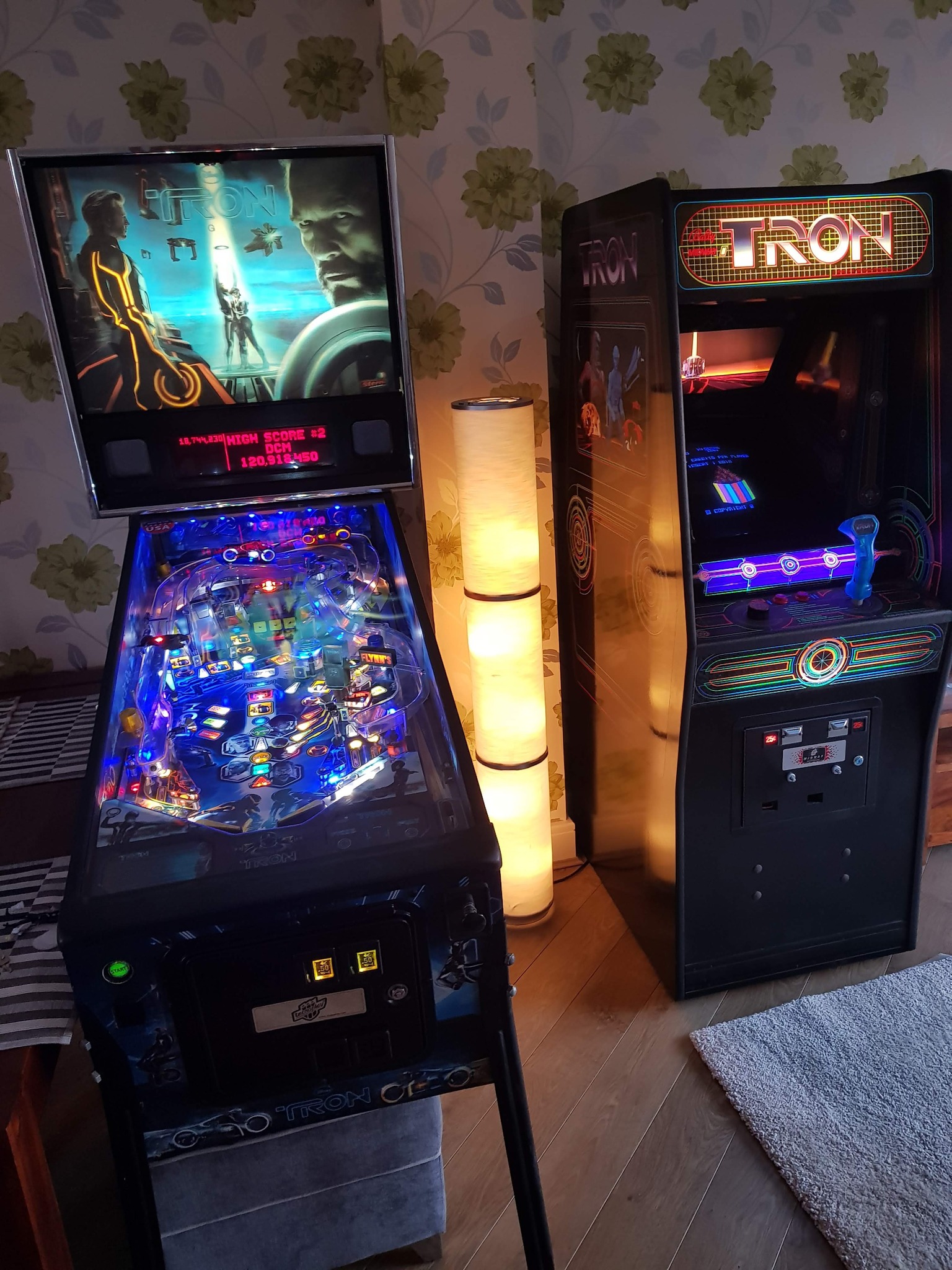 Tron | Greetings programs | Facebook