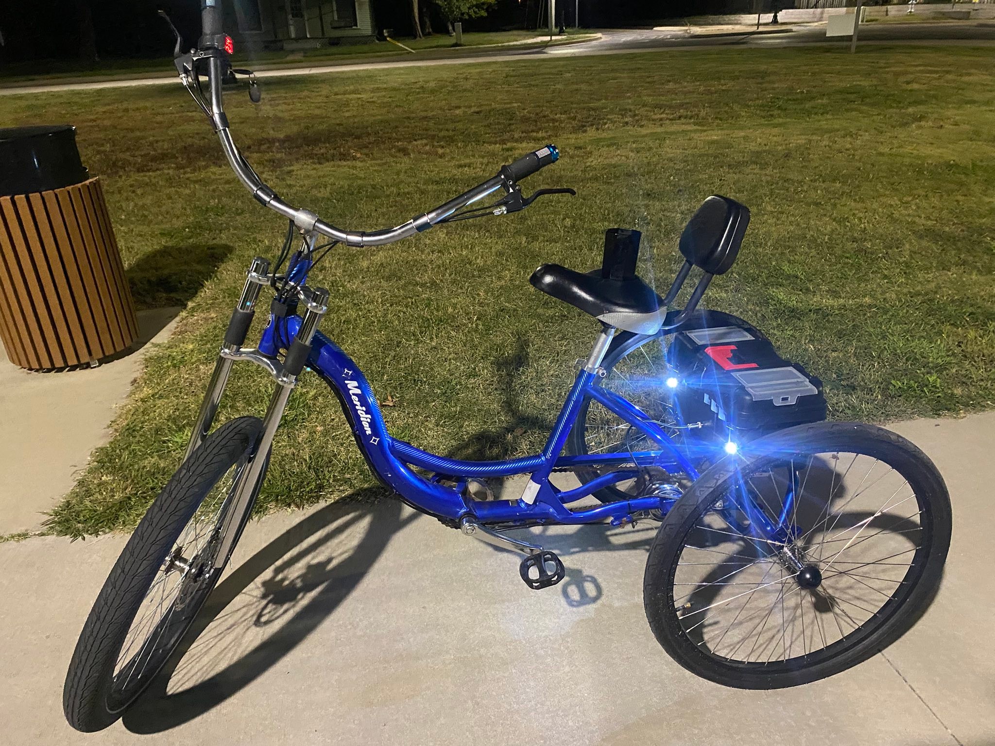 schwinn meridian 3 wheel bicycle Deluxe Adult Tricycle Bike, Mens and Womens Three Whe  Cruise around town in style and comfort with the Schwinn Adults 24 in Meridian Tricycle Schwinn Meridian How To Ride