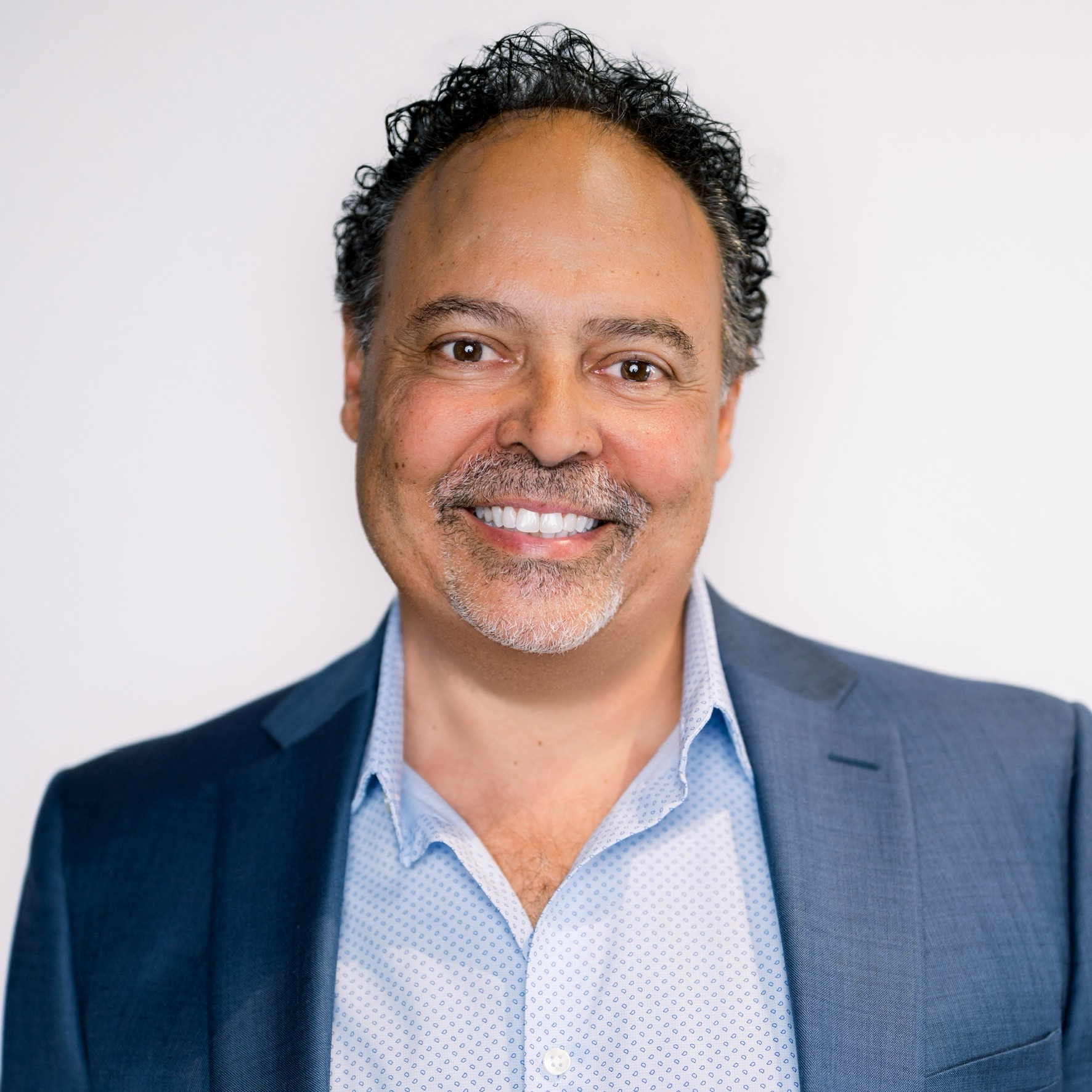 Keynote speaker Jerry Roisentul at the Levelup Summit 4 | Louis Sarkis