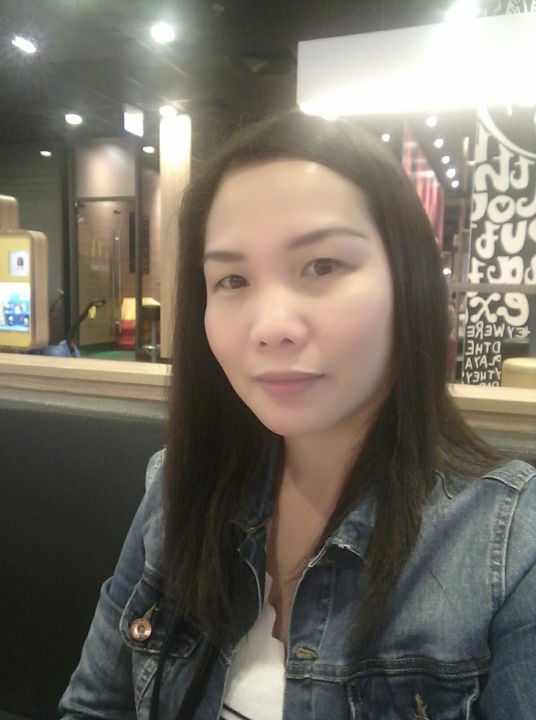 Adela Rambuyon