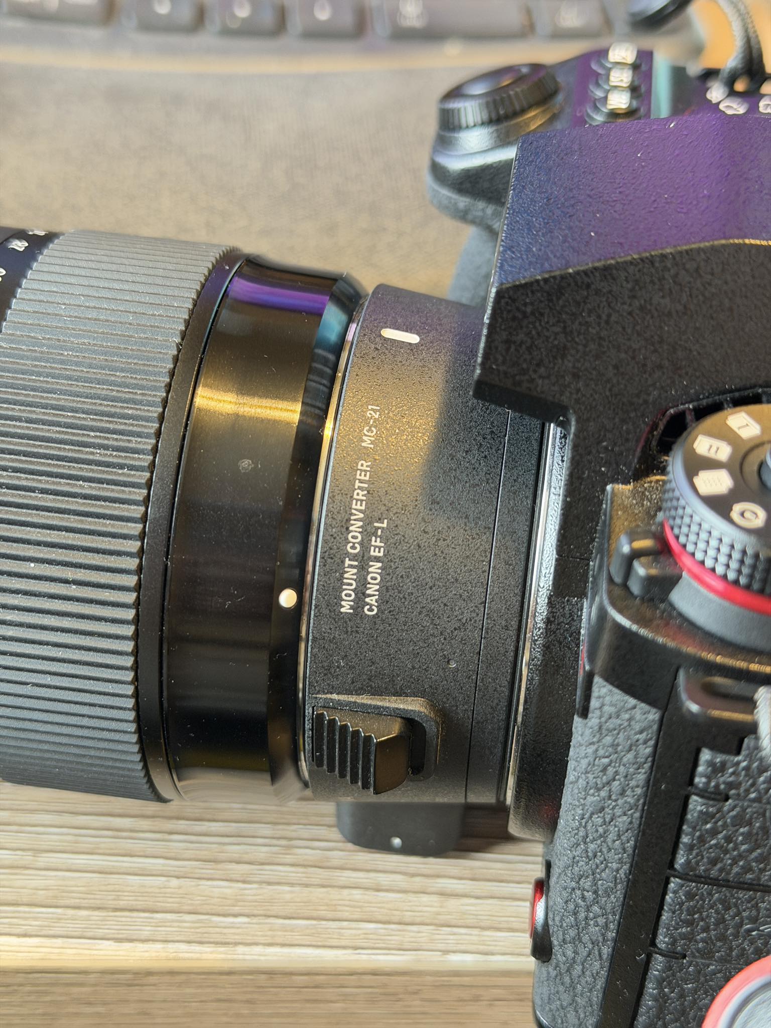 Holy cow. Love this sigma MC-21. EF mount 18-35 working like a charm!