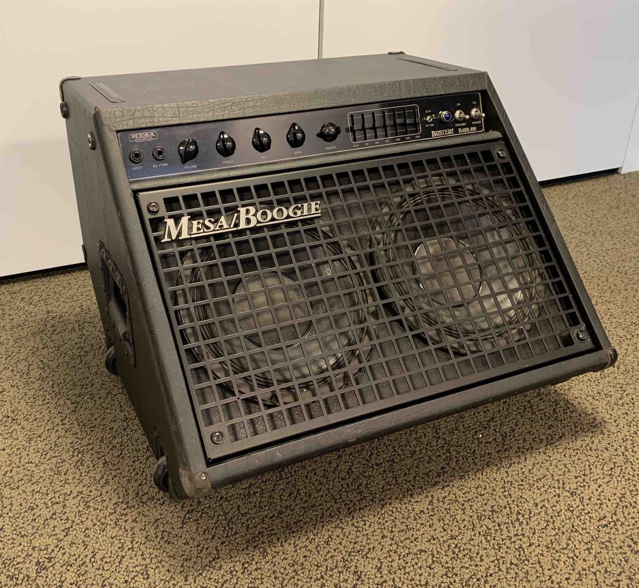 Why 200 watt boogie buster amplifiers never caught on?