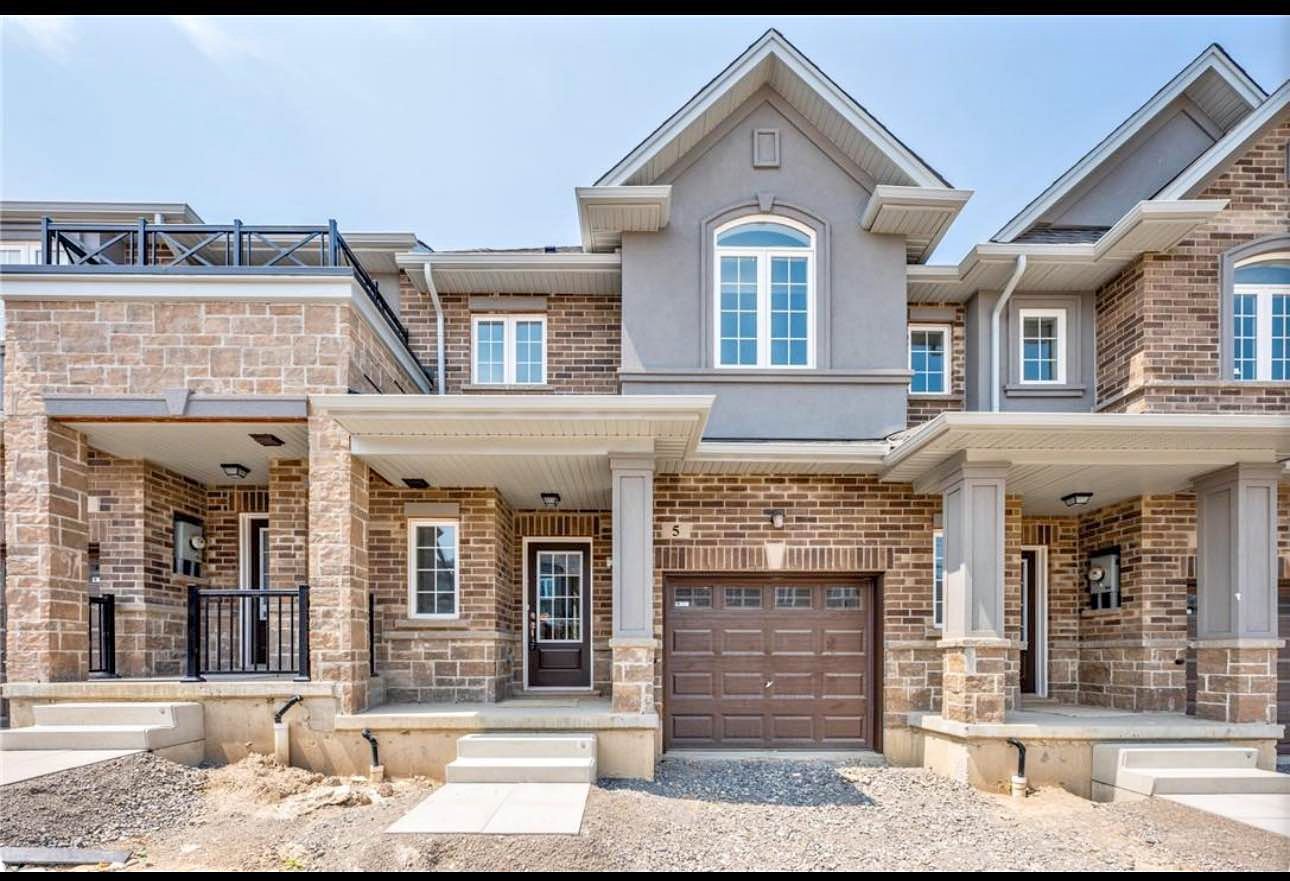 Photo inspiration: Visual Reference: 3 Beds 3 Baths