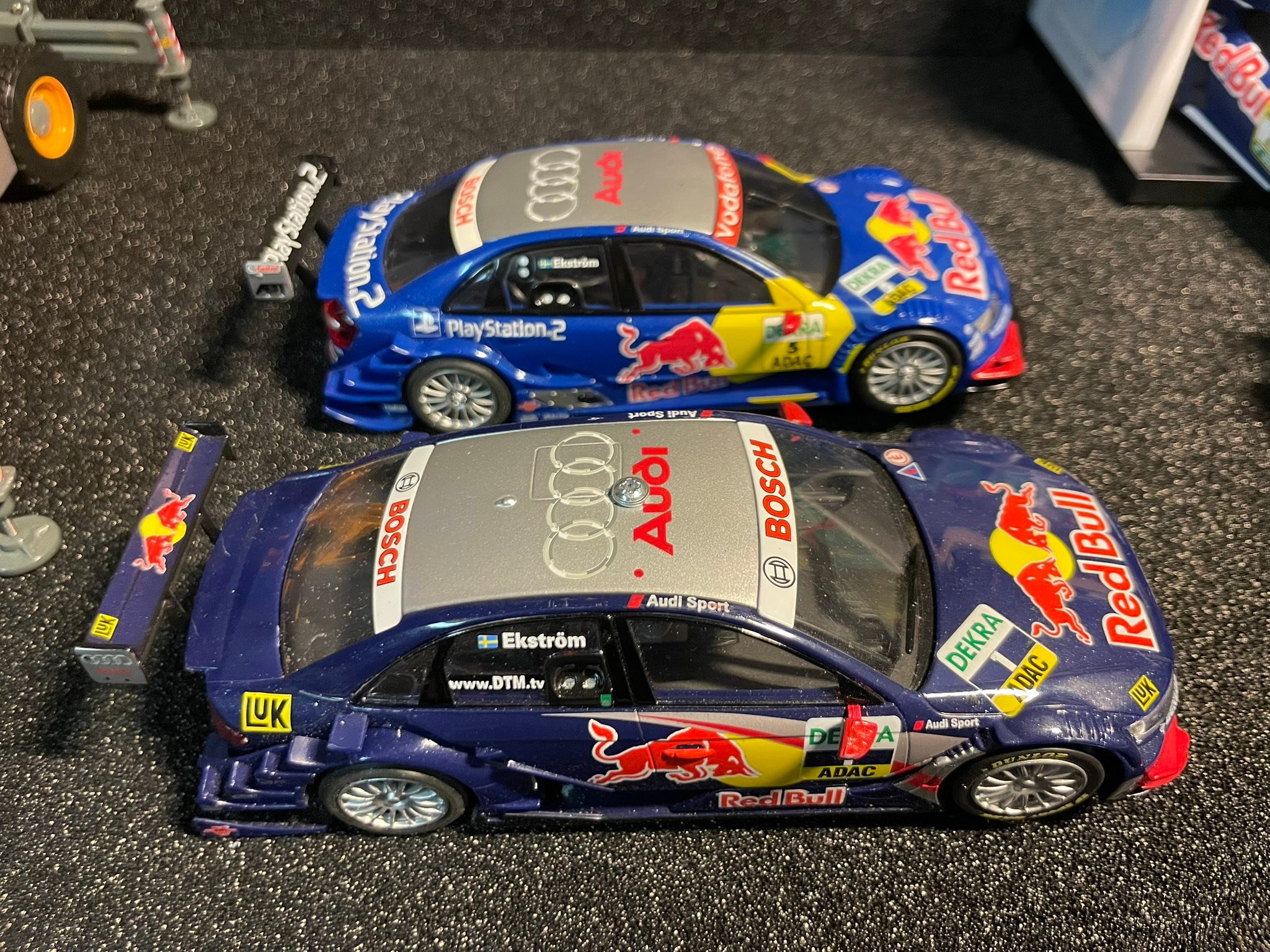 レッドブル found a red z to go with my blue one, Never seen the Carrera before.