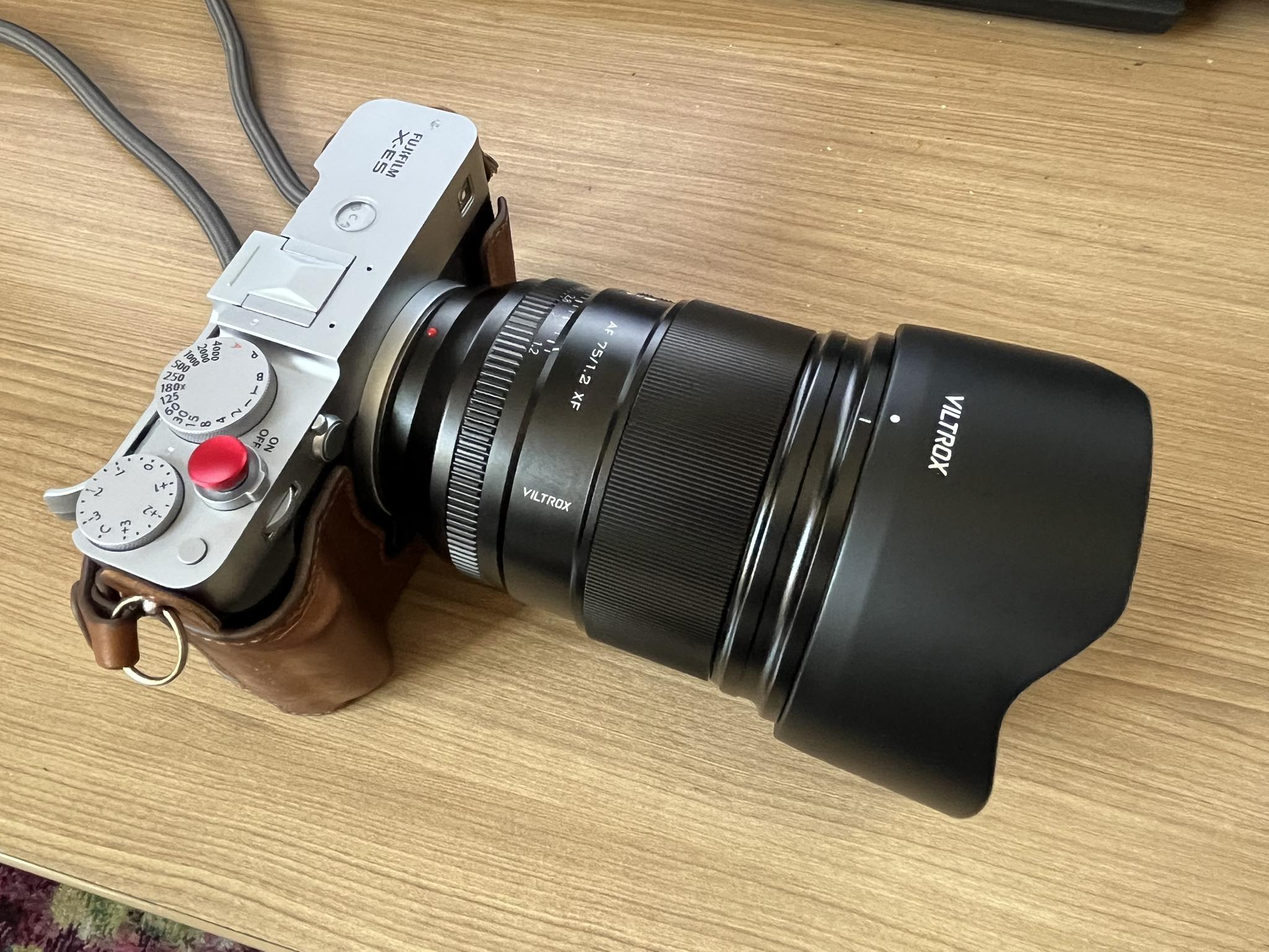 Supporti Video SmallRig Piastra Di Montaggio A L Con Impugnatura In Legno Per Sony Zv E10 Ii