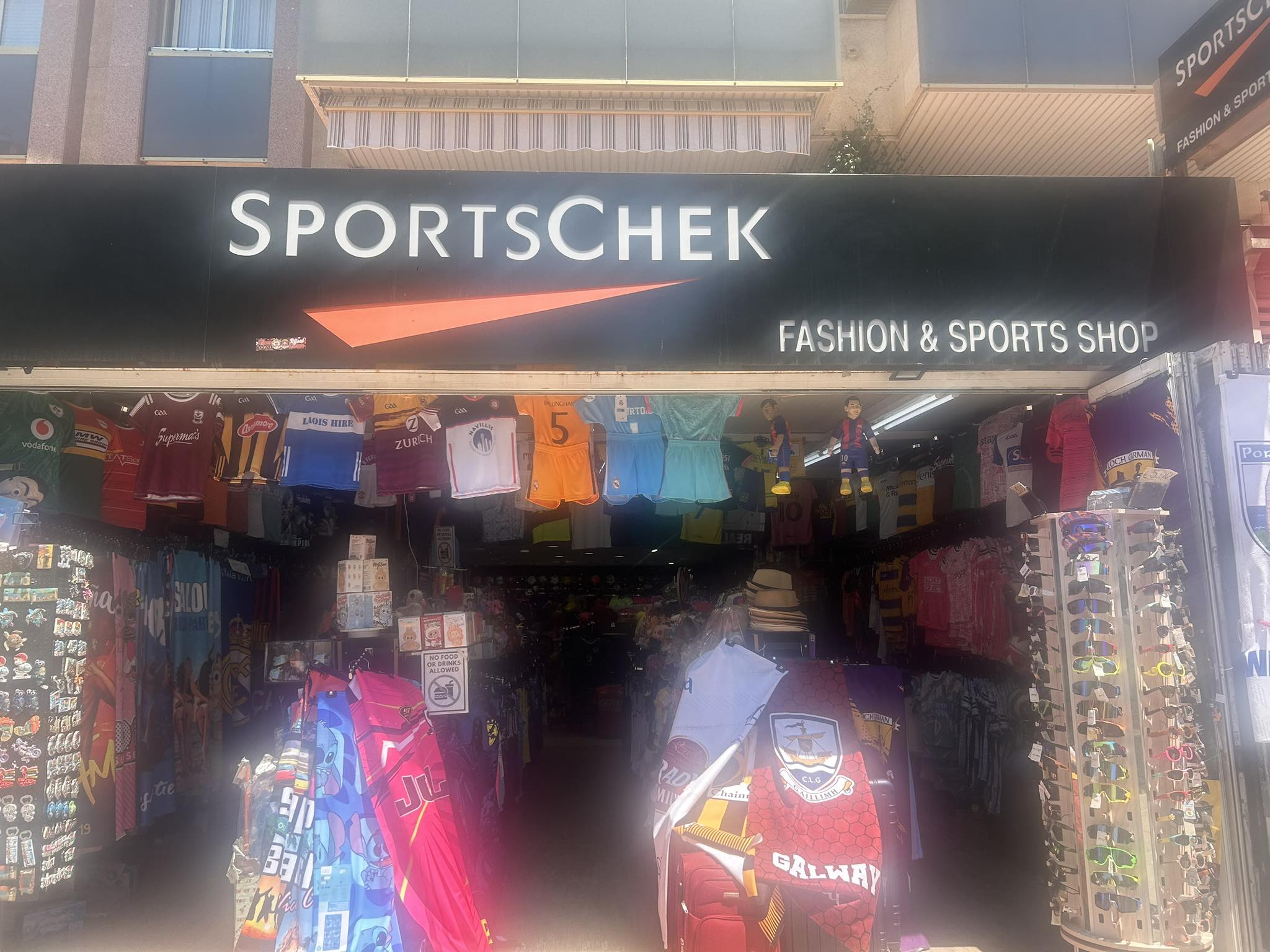 Where is the shop in Salou that sells the Gaa Seen
