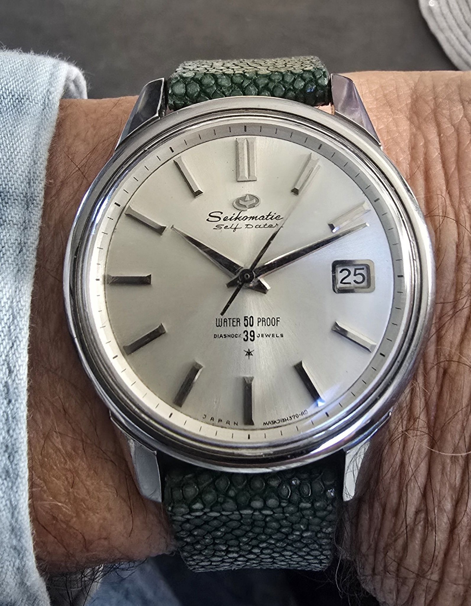 Seikomatic 39 jewels watch with gold cap