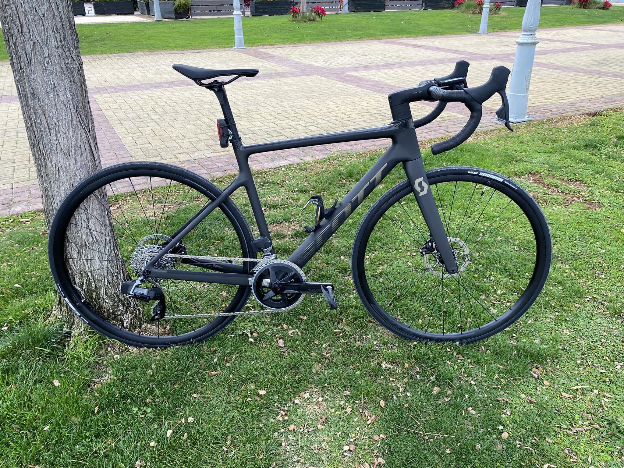 Reviews for Scott Addict 10, 2023. SRAM RIVAL AXS eTap