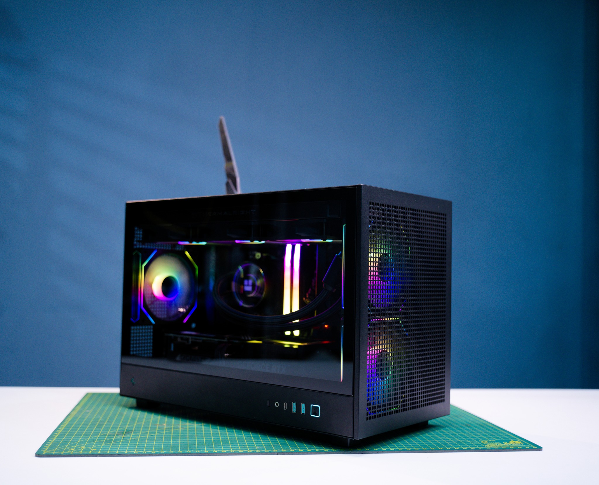 PC Build & Chill | Deepcool CH260 lắp sướng phết anh em ạ, to hơn D32 ...
