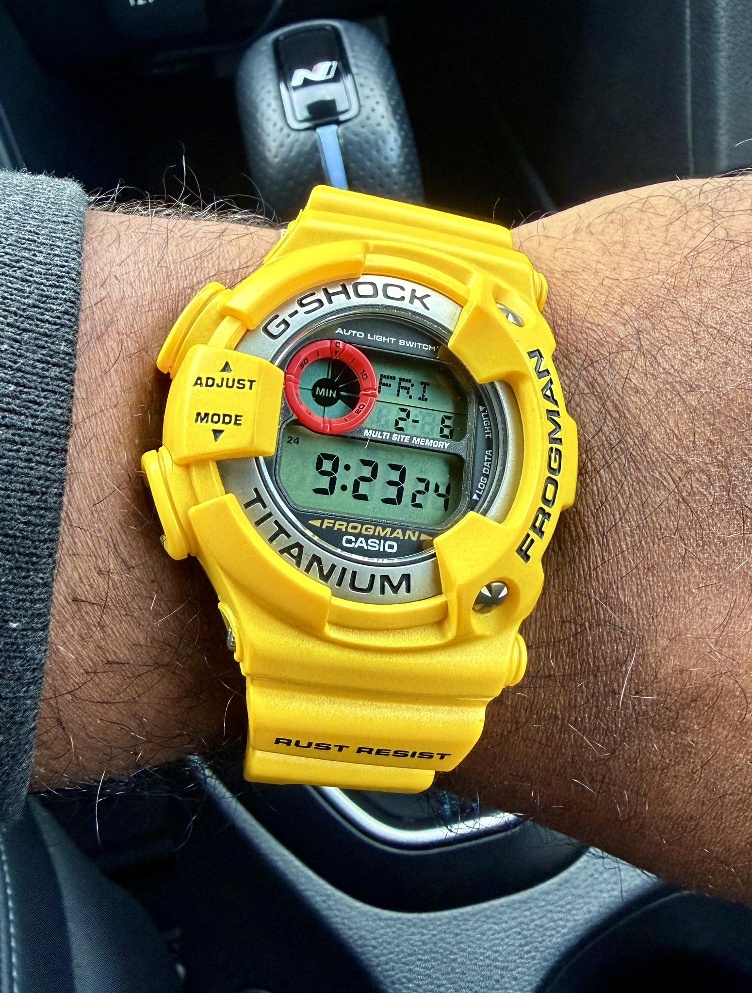 Happy Frog Friday everyone. G-Shock Frogman DW9900-GF-9JF aka “Red 