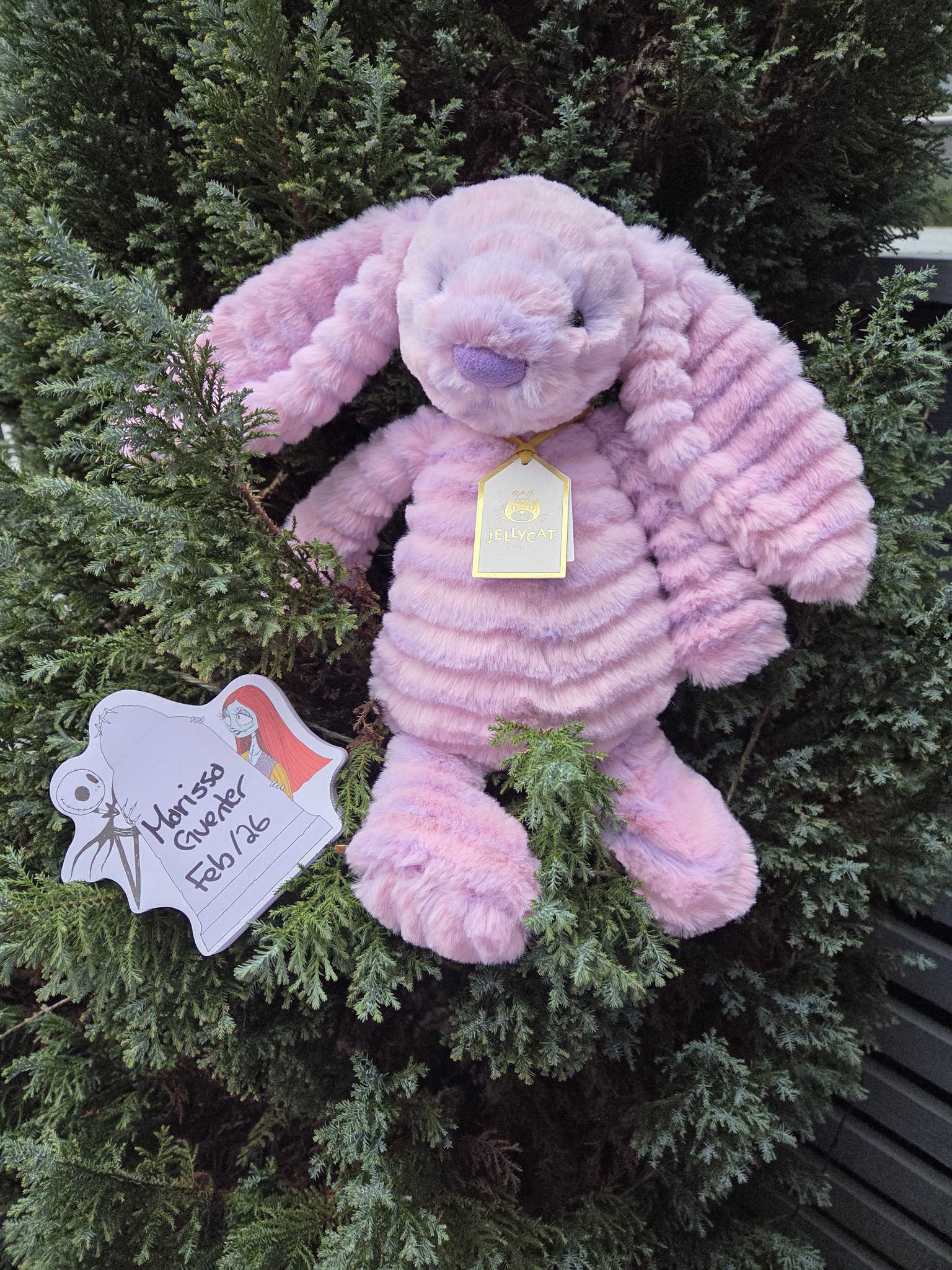 Jellycat GIGANTIC Bunny is still available. Don't miss out on this