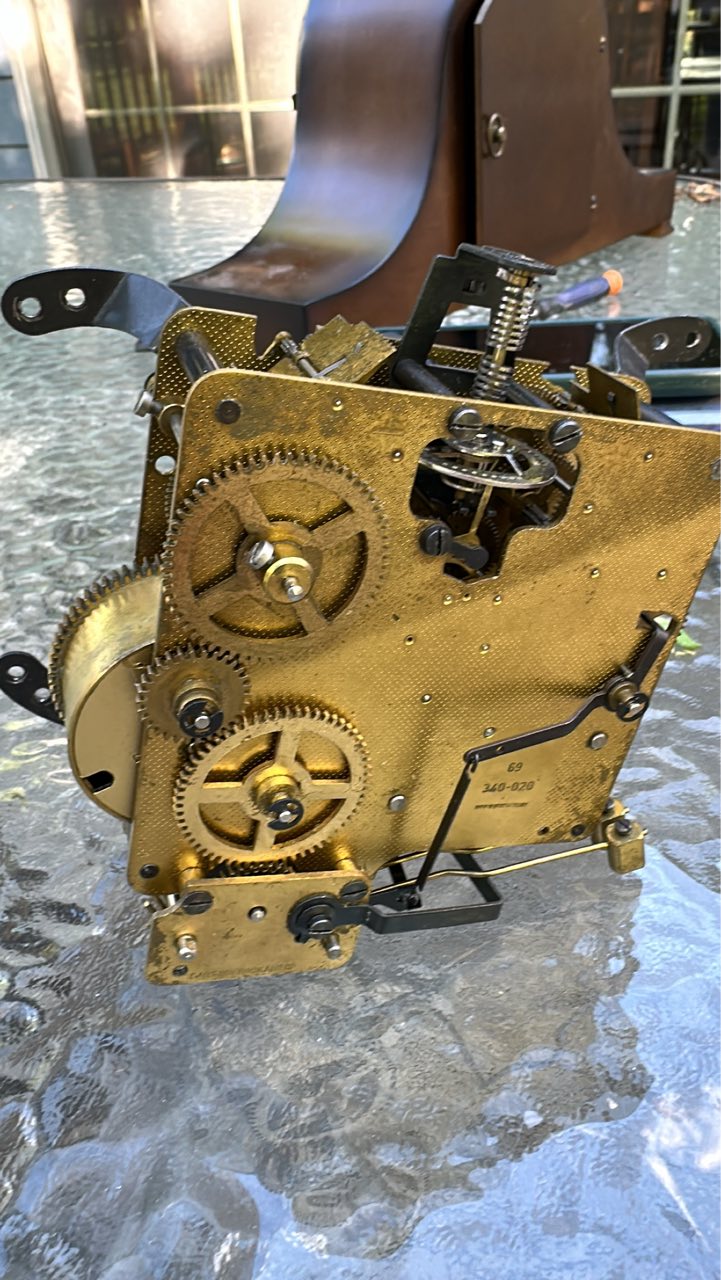 This one is a Franz Hermle 351-850 series movement, a chain-driven