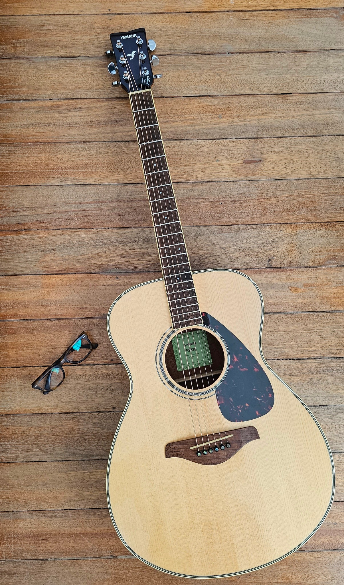 Yamaha FS720S guitar review and discussion