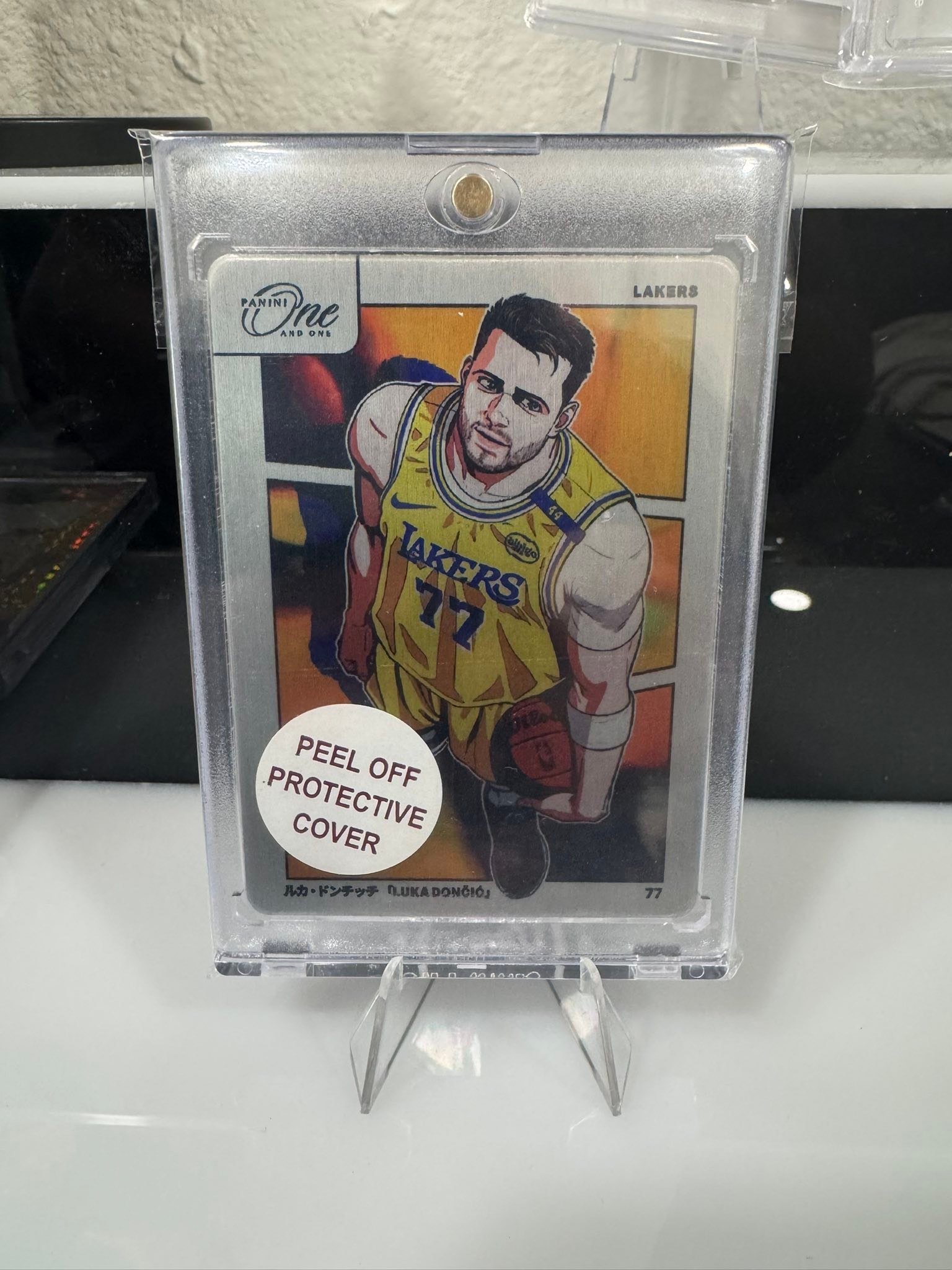Friday Post FS: Luka Doncic Patch Auto Premium /15 - $2200 Luka 