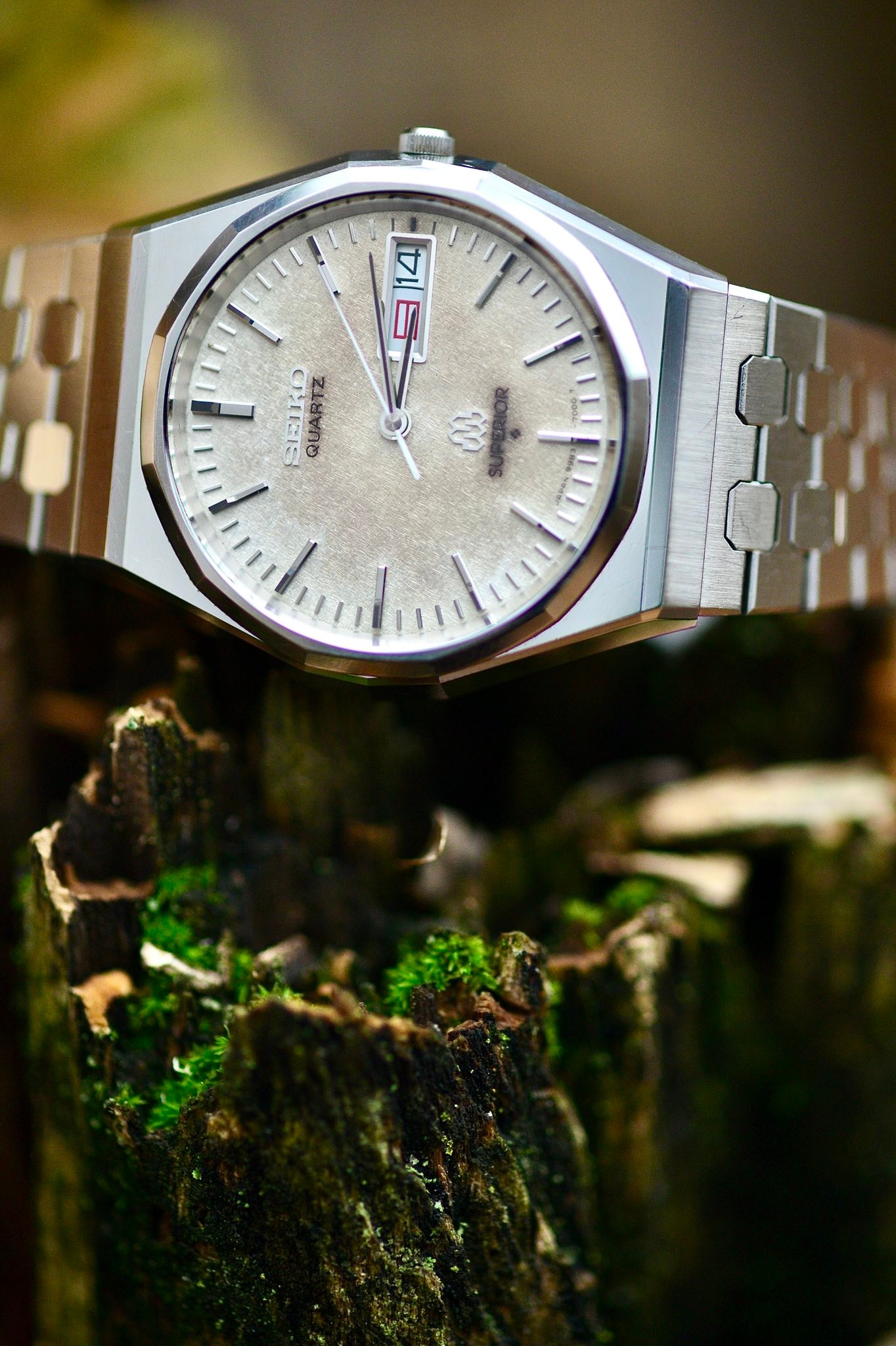 Seiko Superior 9983-7000 vintage quartz watch from 1979