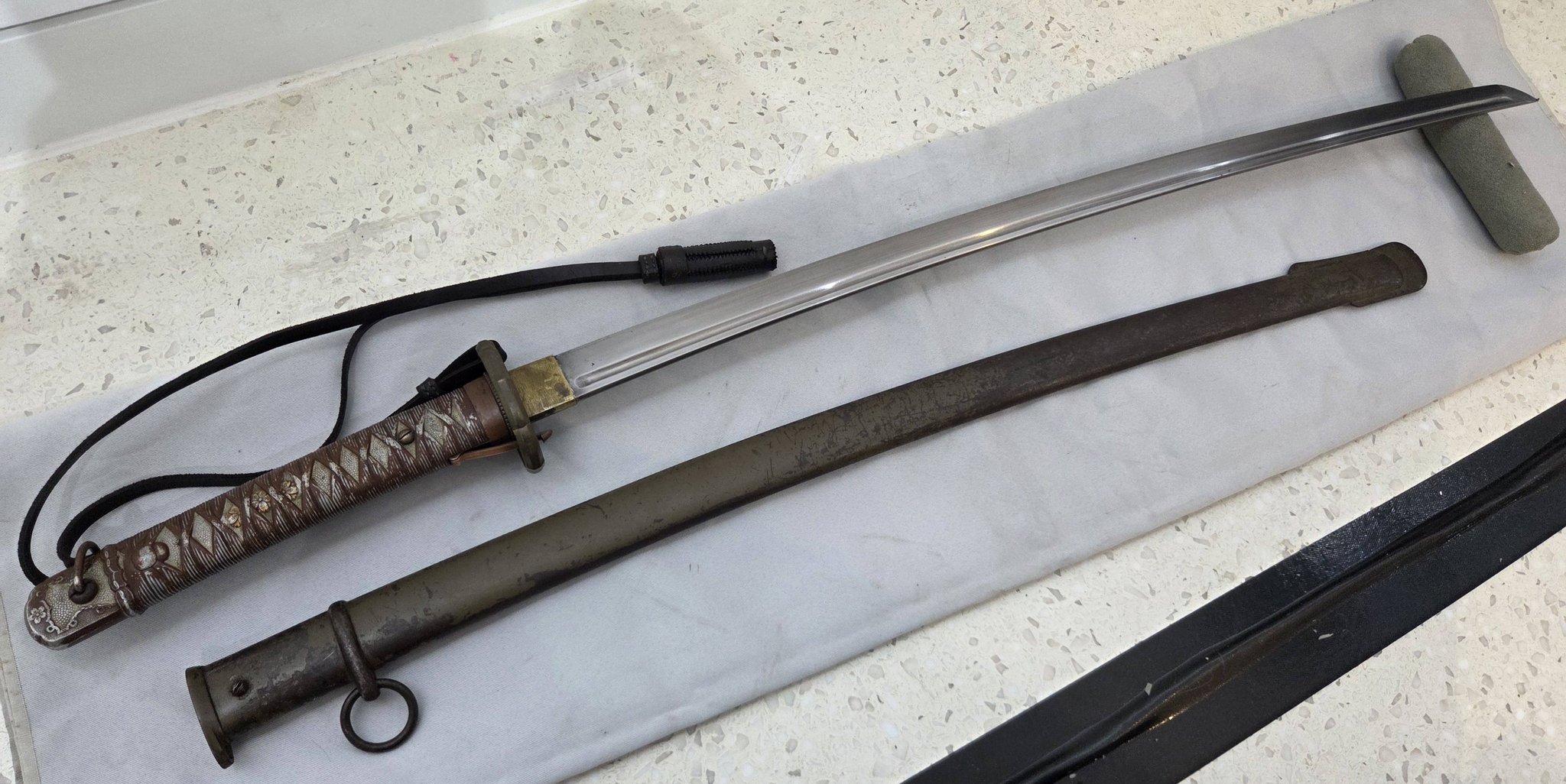 95式軍刀東京第一炮兵廠制造，壽屋裝，原裝對號。經典的鐵鞘、鋁柄、銅 