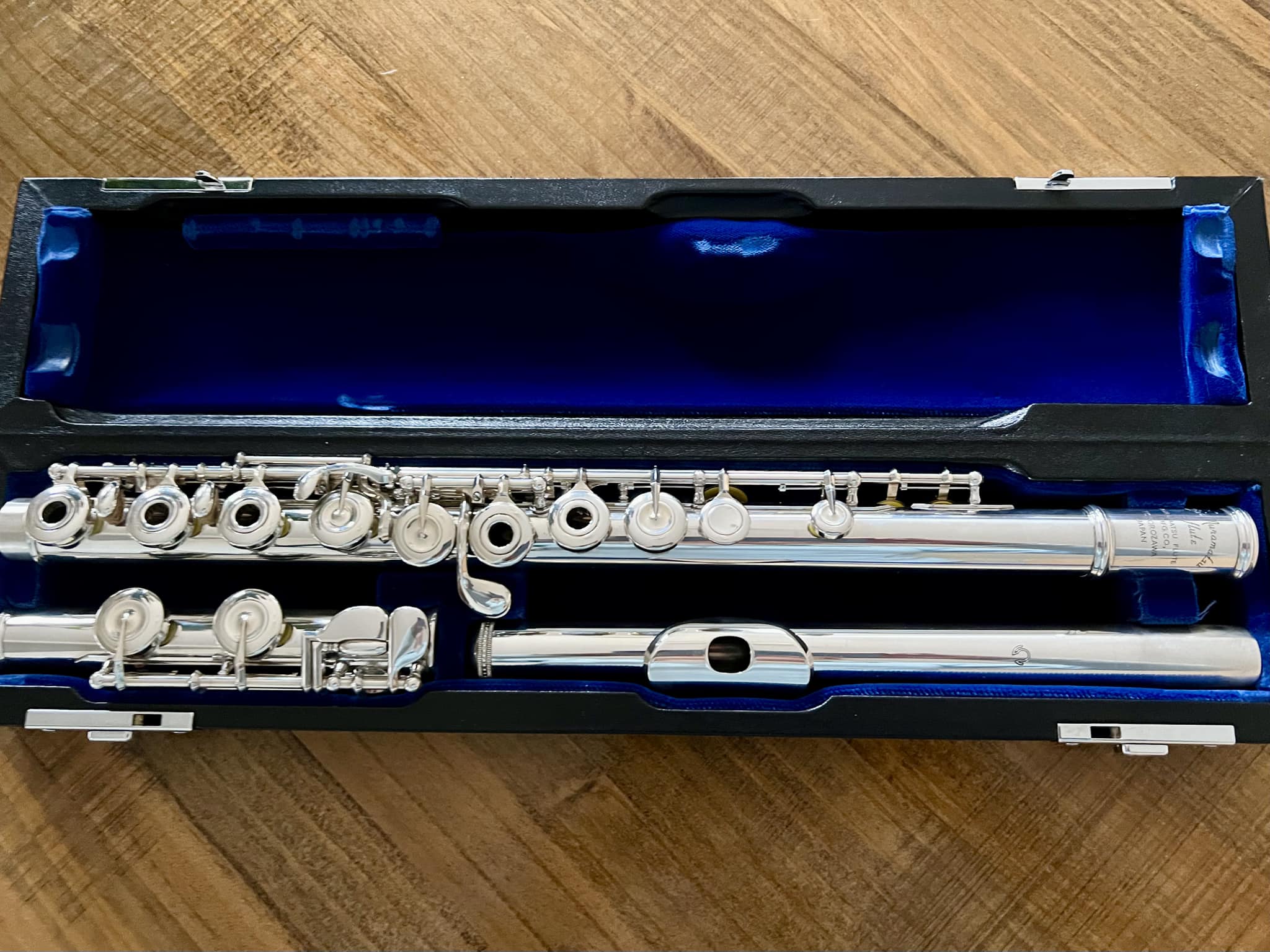 How does the older Muramatsu M180 flute compare to the newer