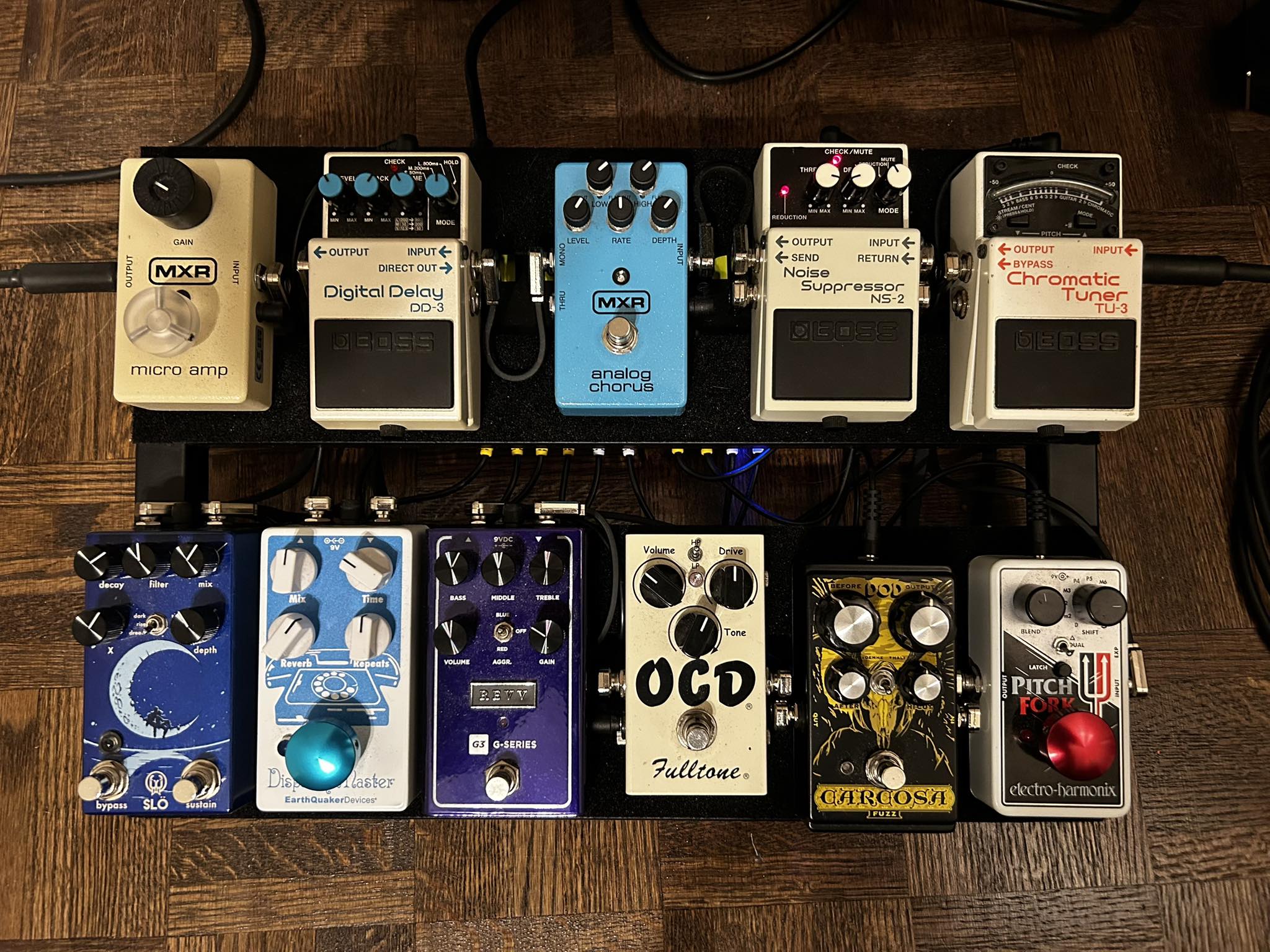 Carcosa fuzz pedal for shoegaze music