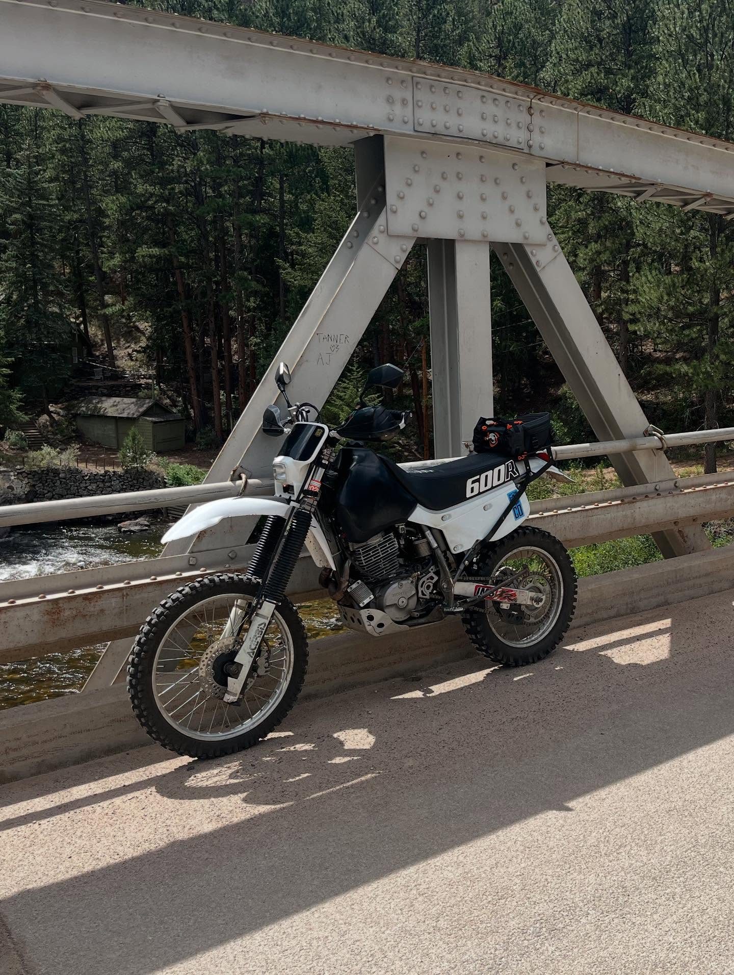 1996 novara xr touring bike features