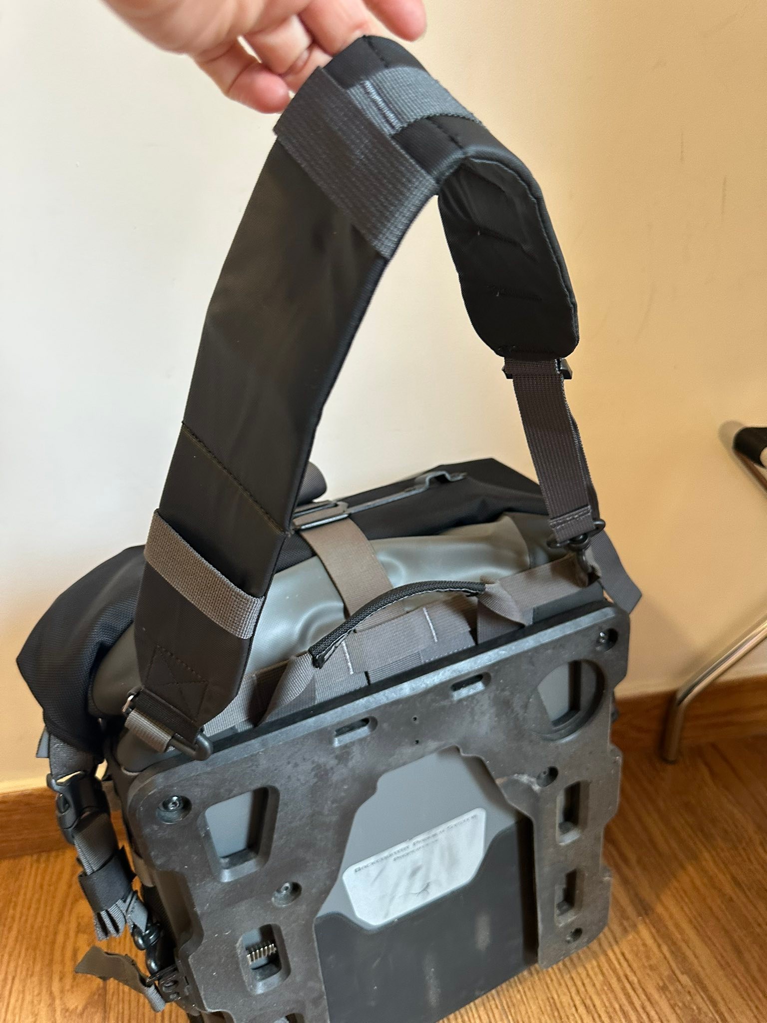 Mosko Moto Hood Tail Bag for daily usage?