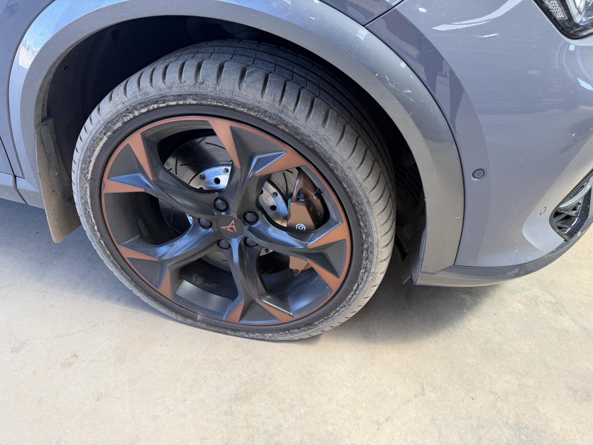 I'm looking for vezel spare wheel.
