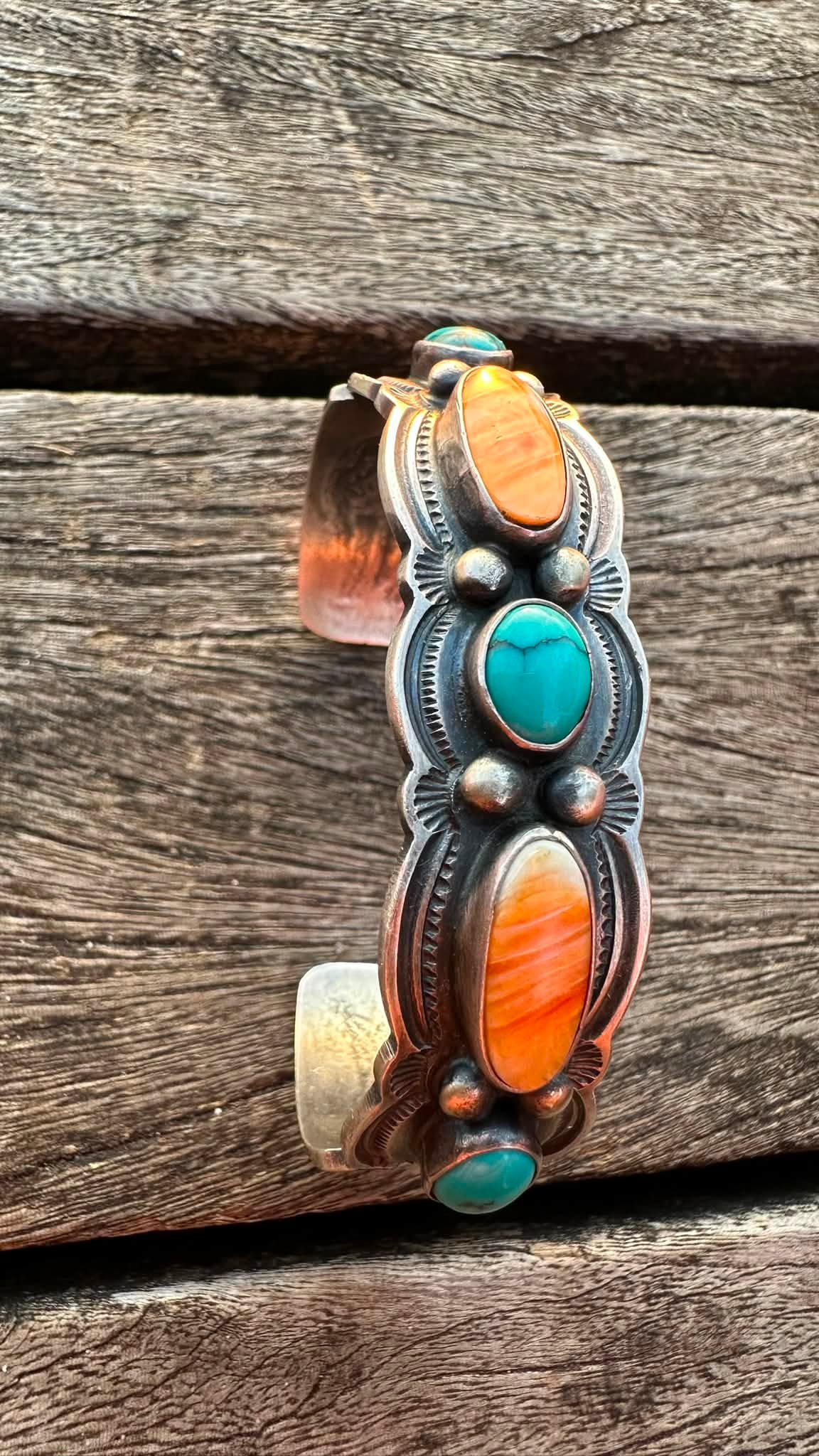 Is this bracelet made by Harry Morgan?