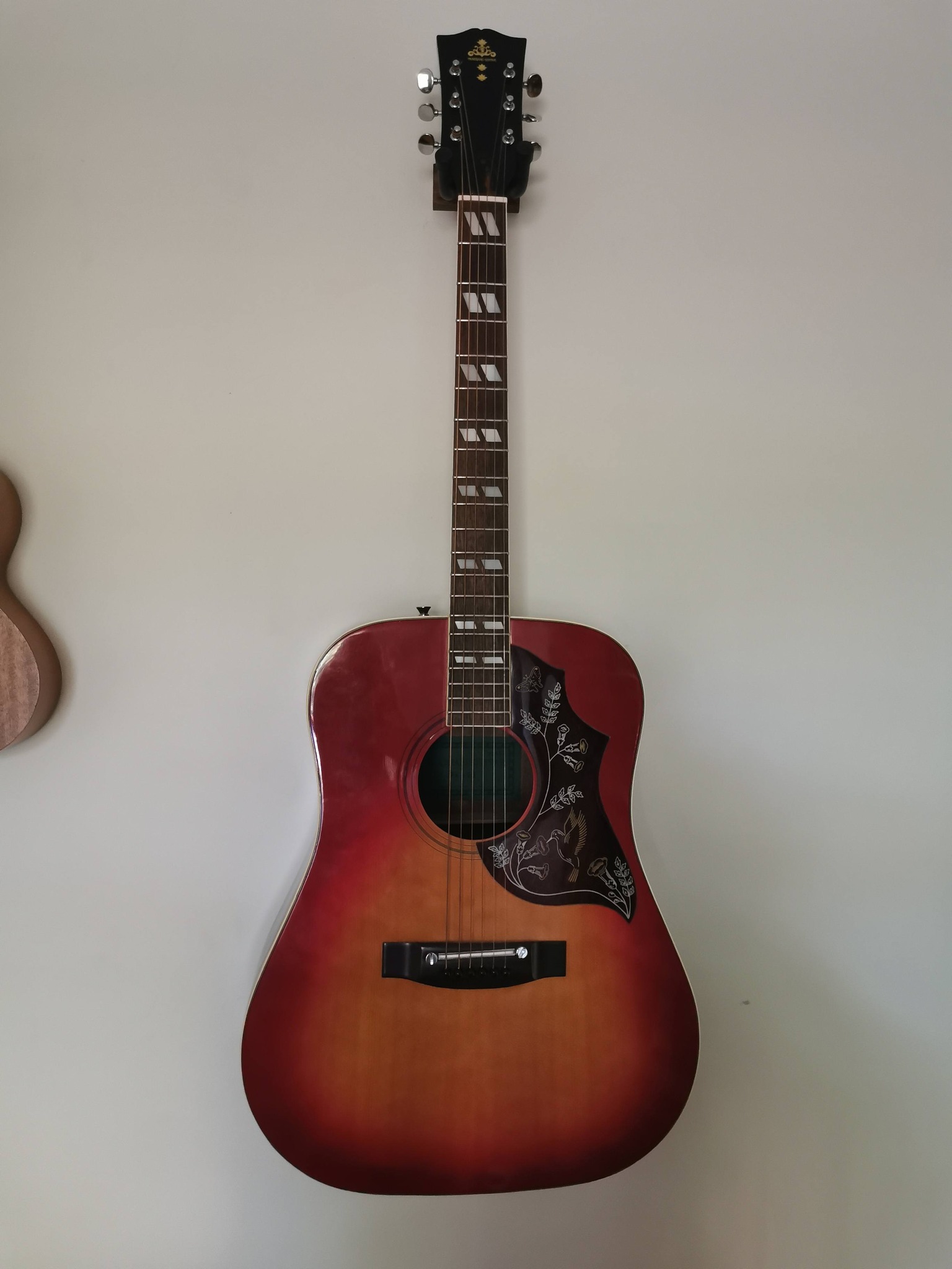 Anyone has any clues on how much this guitar is worth?? Columbus