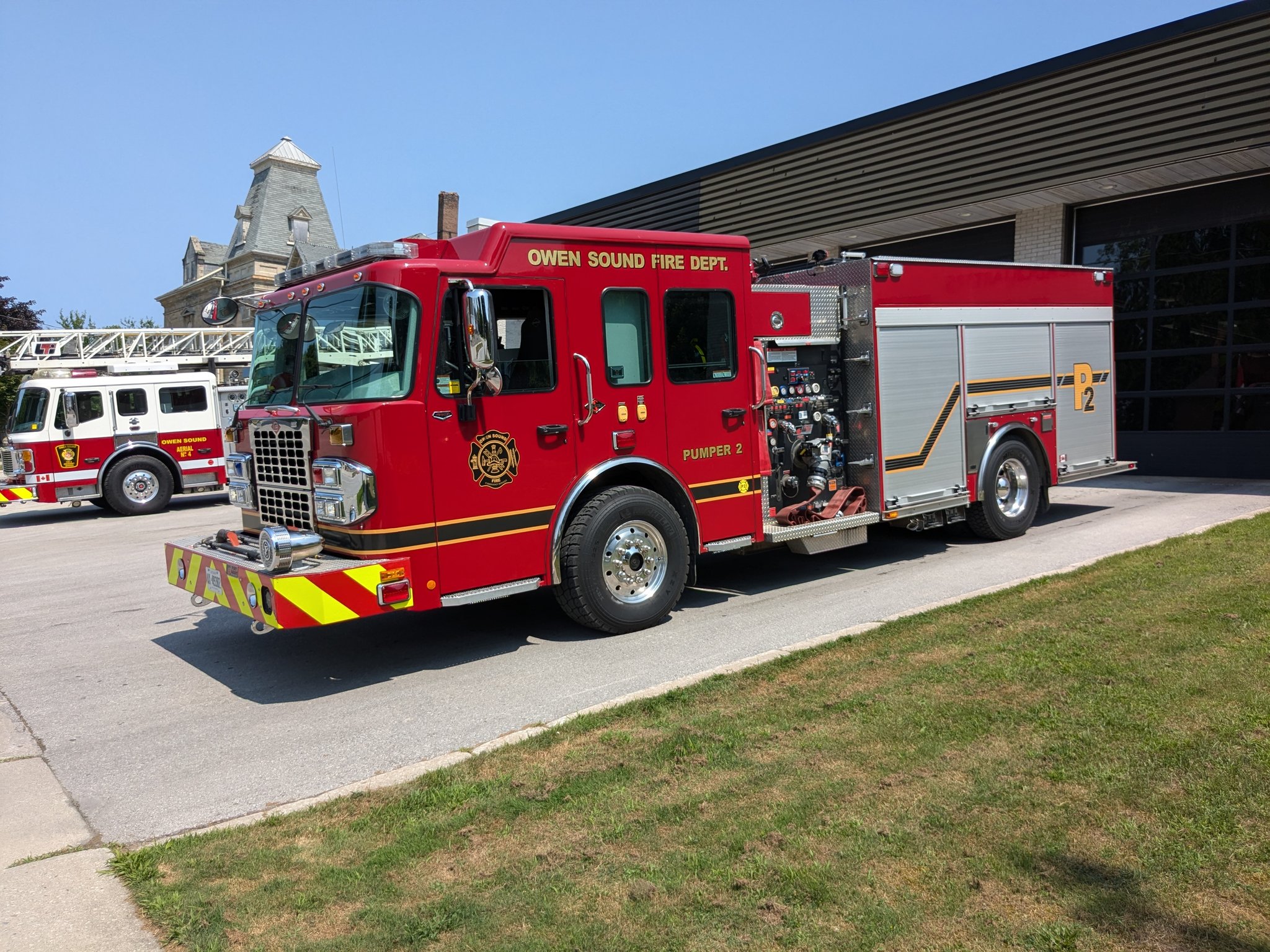 Canadian Fire and EMS | Was able to get pics of the rigs at Owen Sound ...