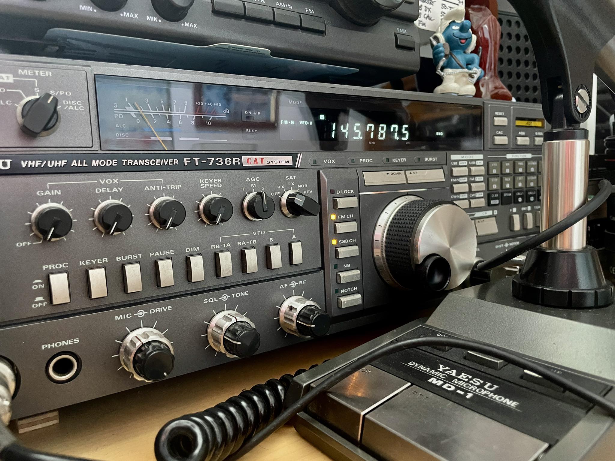Yaesu FT-736R and FL-2100B equipment setup