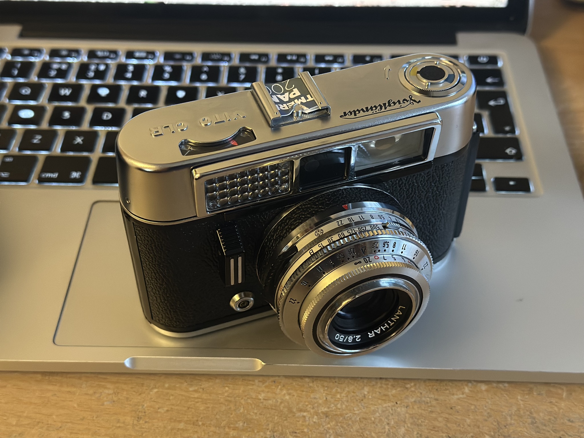 Discovering the Voigtlander Vito CLR rangefinder camera